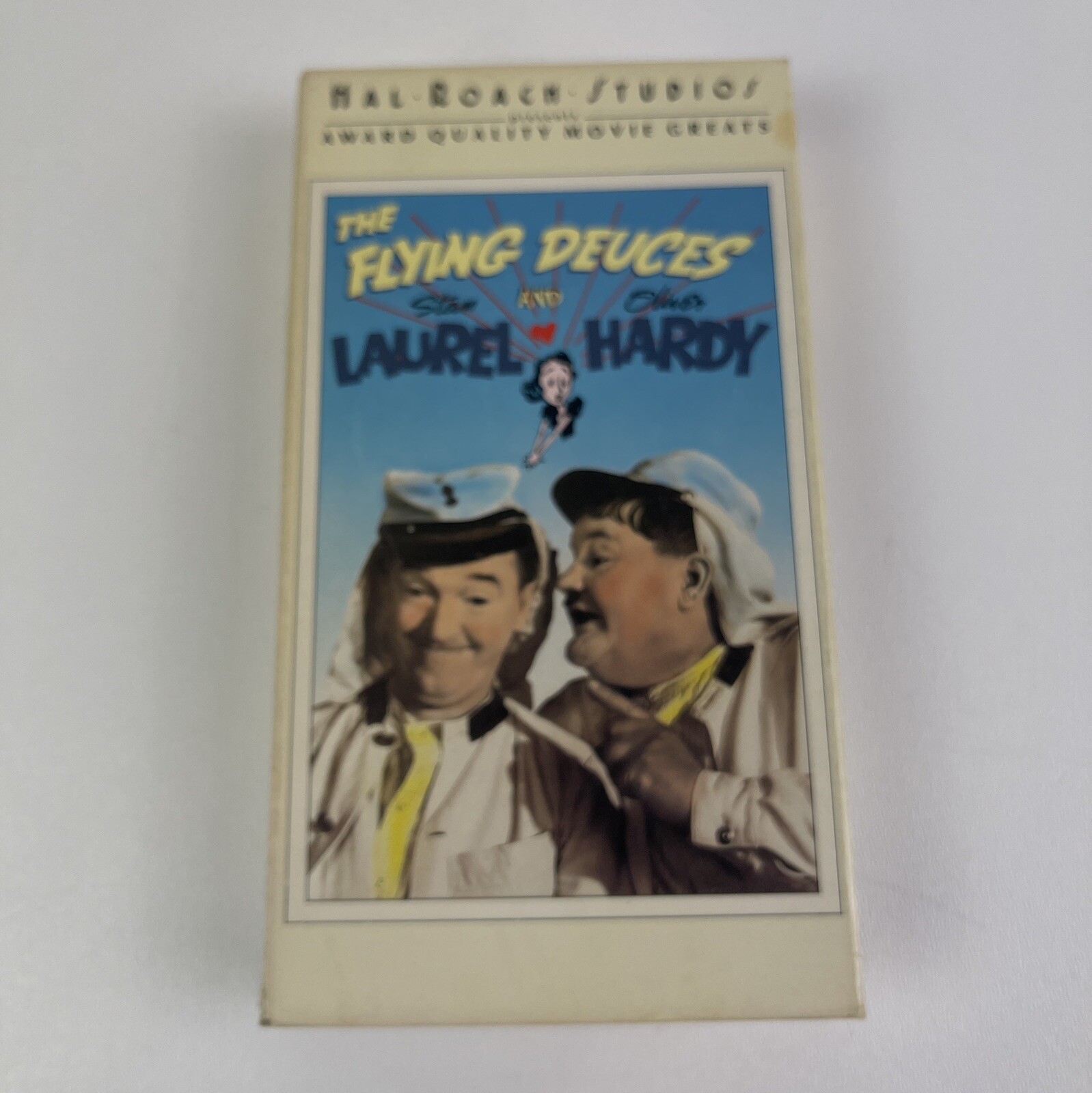 1985 The Flying Deuces 1939 Black and White VHS 69 Min Laurel And Hardy
