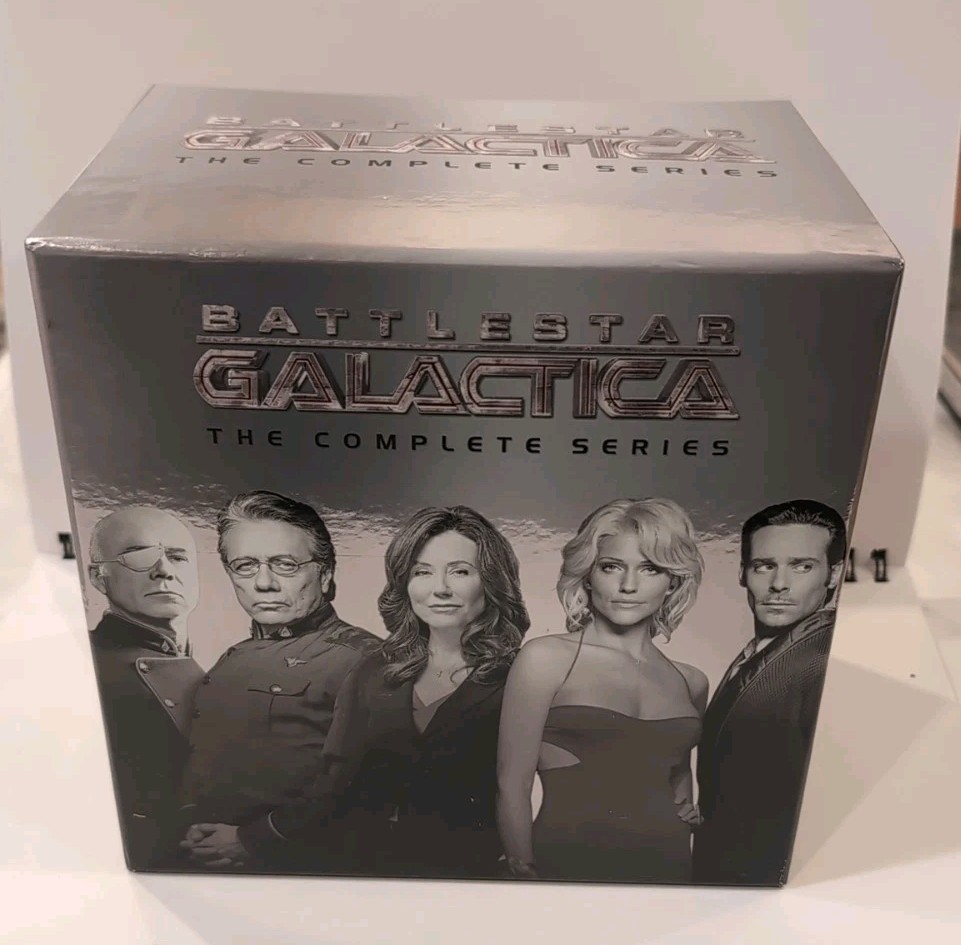 Battlestar Galactica The Complete Series Box Set 25 DVDs Pre-Owned Exc Discs
