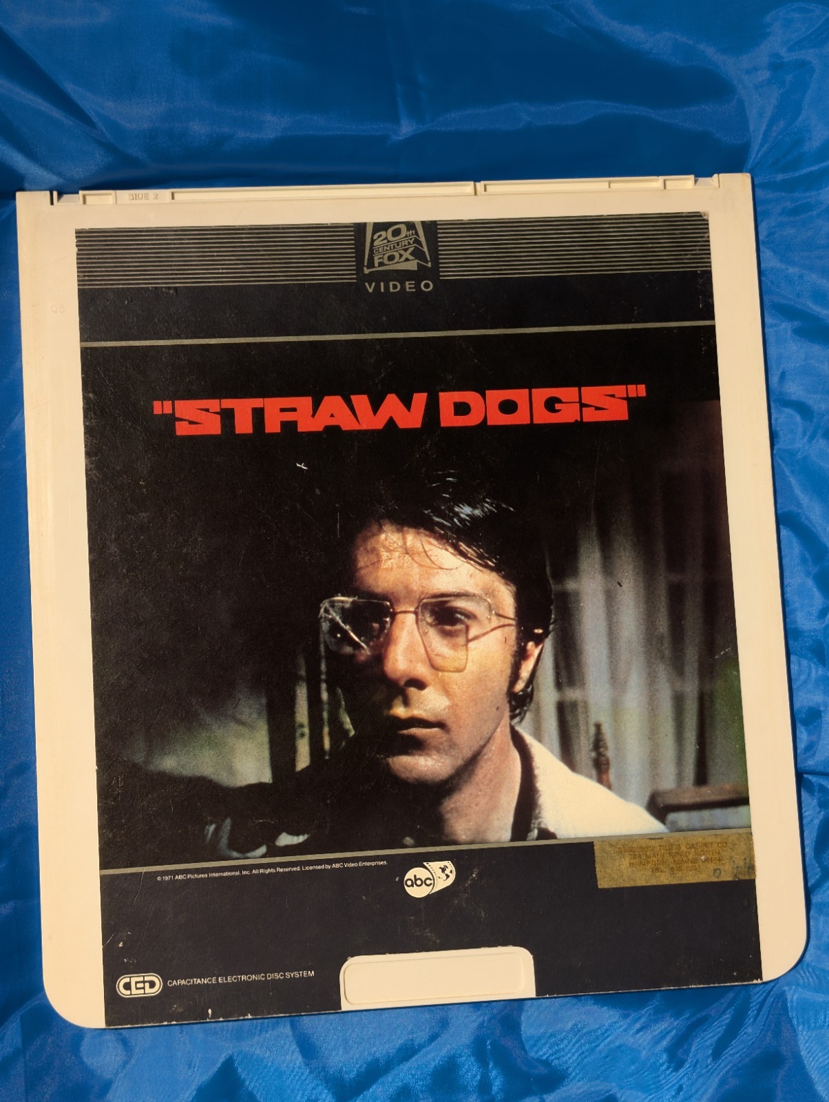 Straw Dogs (1982) Vintage CED VideoDisc 20th Century Fox/ABC Video Enterprises