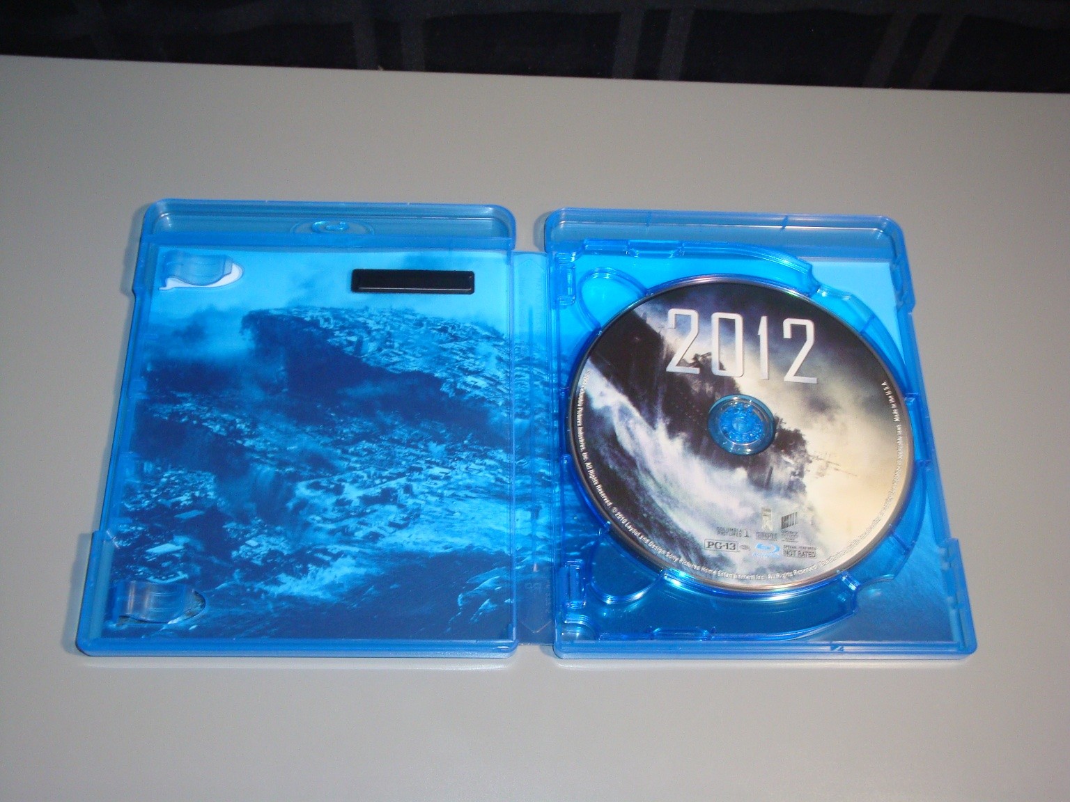 2012 Blu-ray Two-Disc Special Edition John Cusack Emmerich Slip No Digital Copy