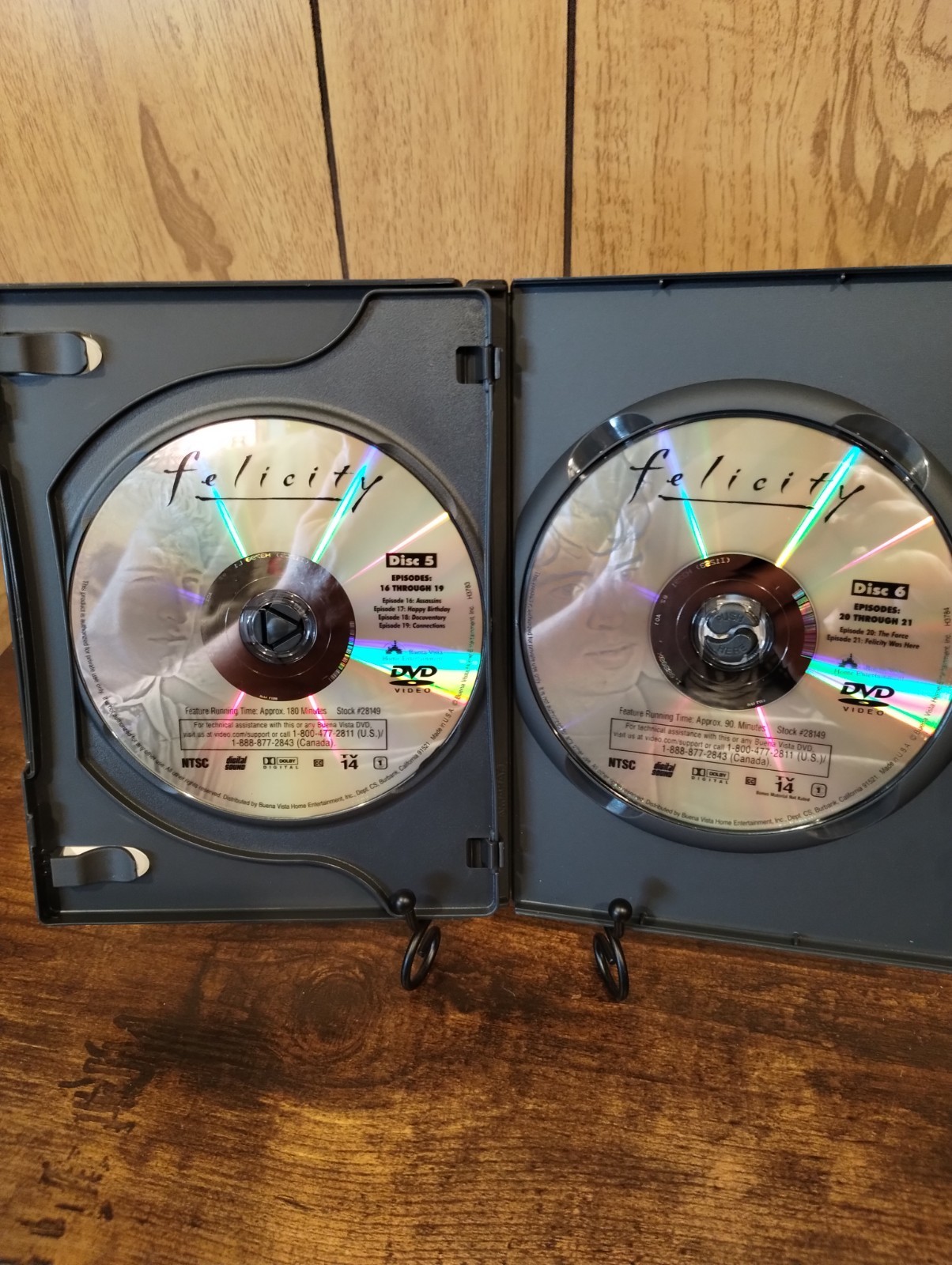 Felicity Complete First Season DVD Box Set 6 Discs Keri Russell J.J. Abrams
