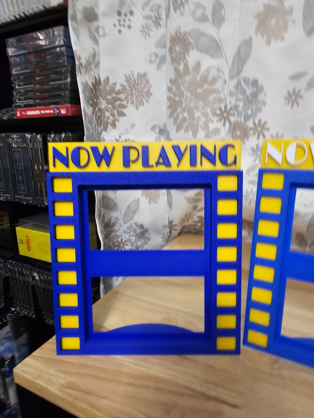 Bluray/4K/Movie Premium slip & Steelbook Display Stand TABLETOP Multiple Colors
