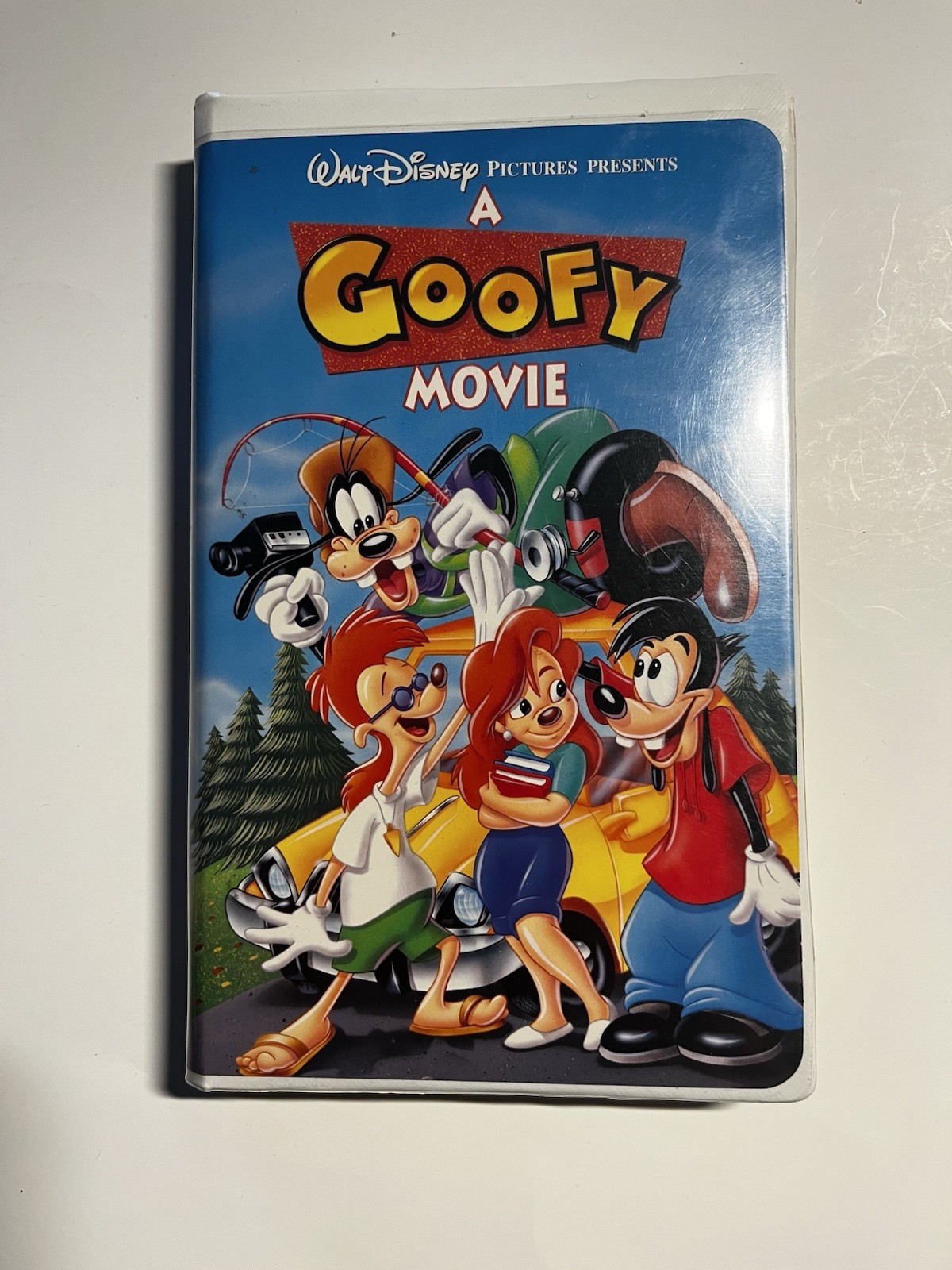 A Goofy Movie 1995 Walt Disney VHS Clamshell Edition, Rated G, Disney #4658