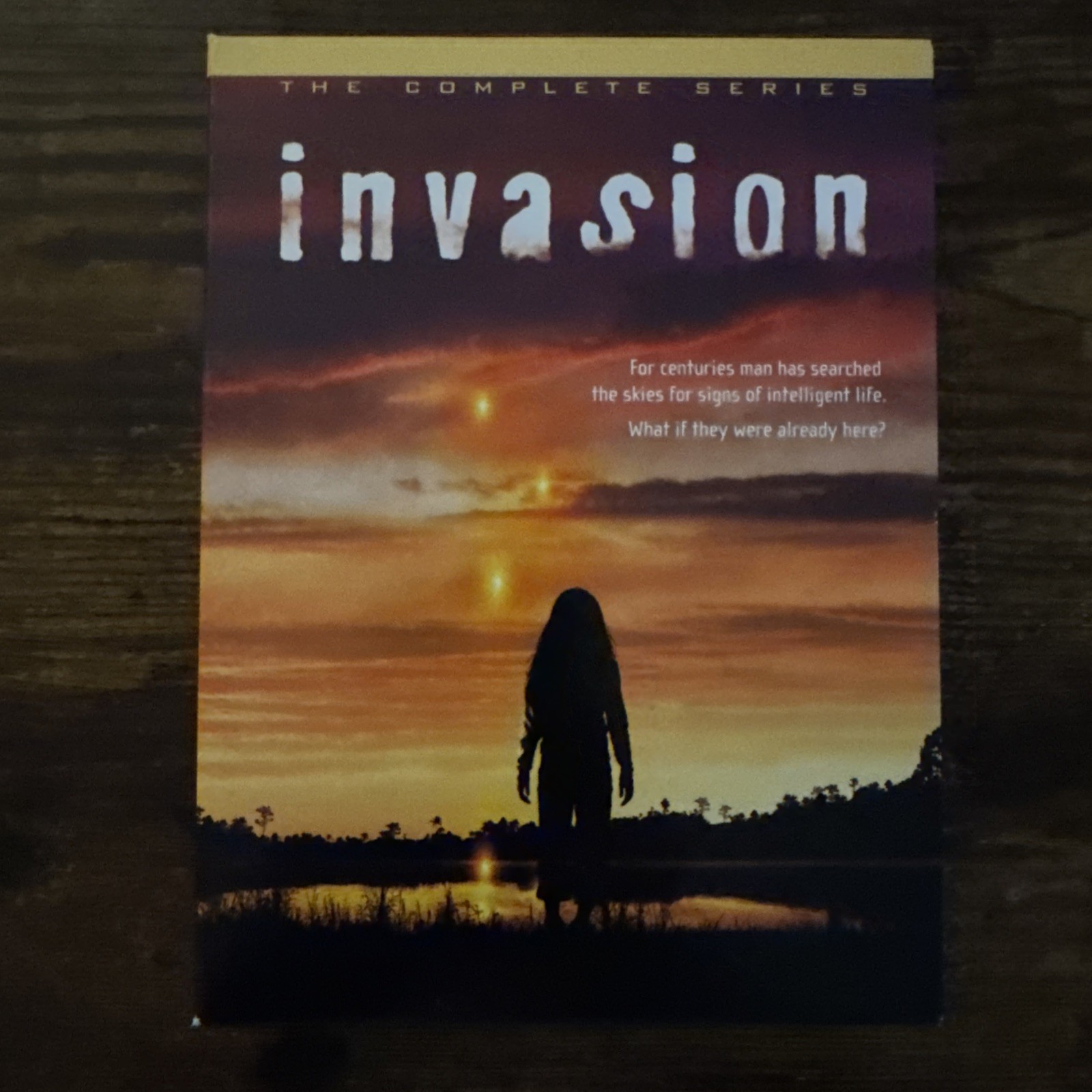 Invasion: Complete Series (DVD)