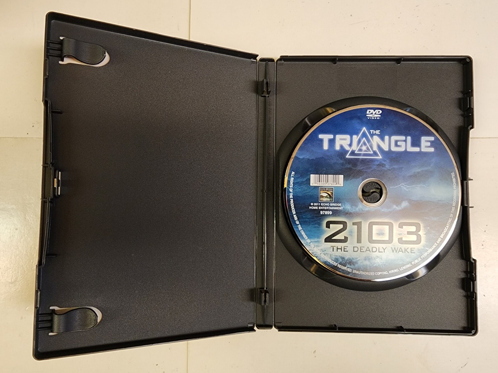 DOUBLE FEATURE – The Triangle/2103: The Deadly Wake (DVD, 2011) FREE SHIP A10