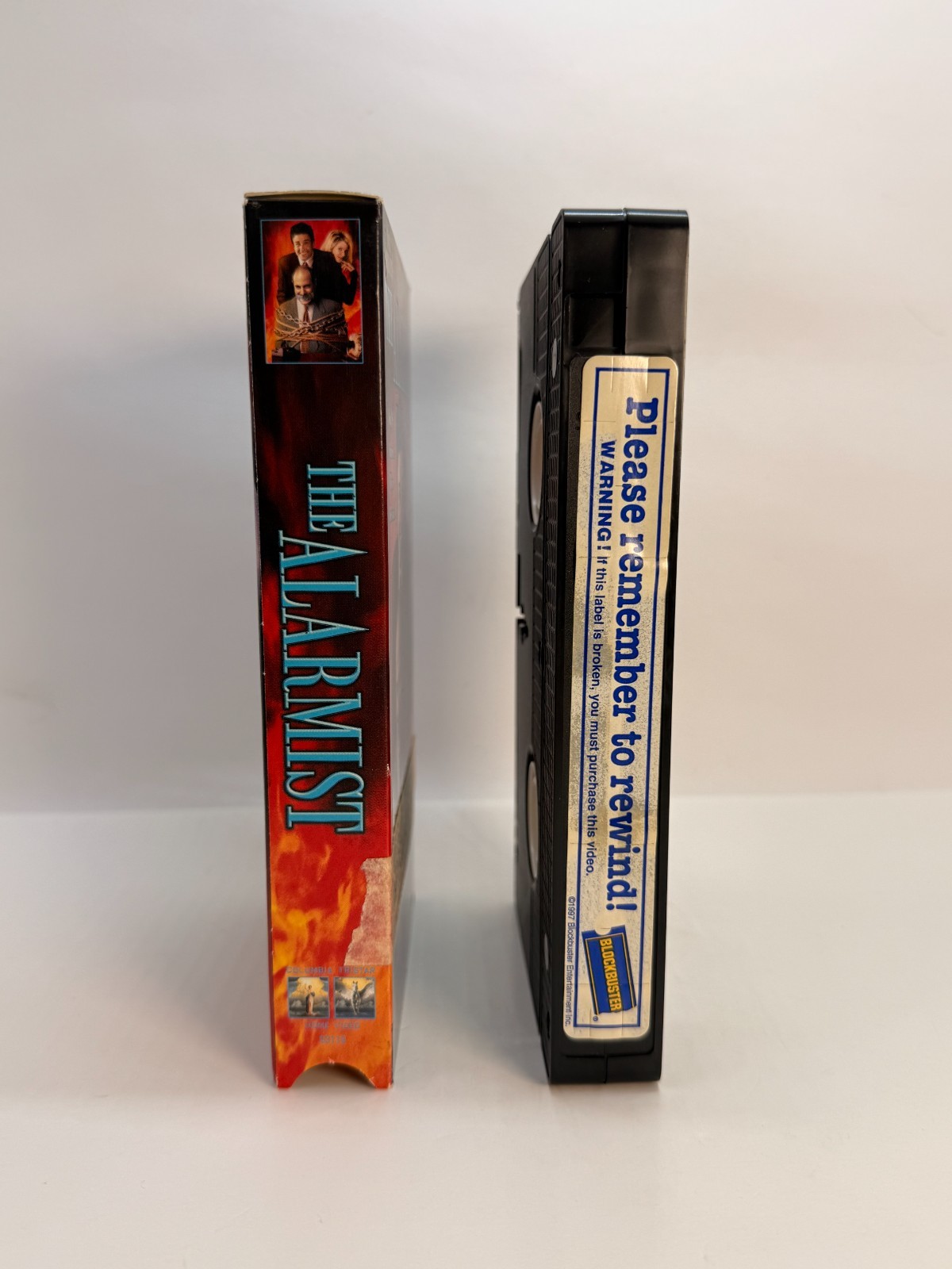 The Alarmist (VHS, 1999) David Arquette Stanley Tucci Kate Capshaw *Buy 2 get 1*