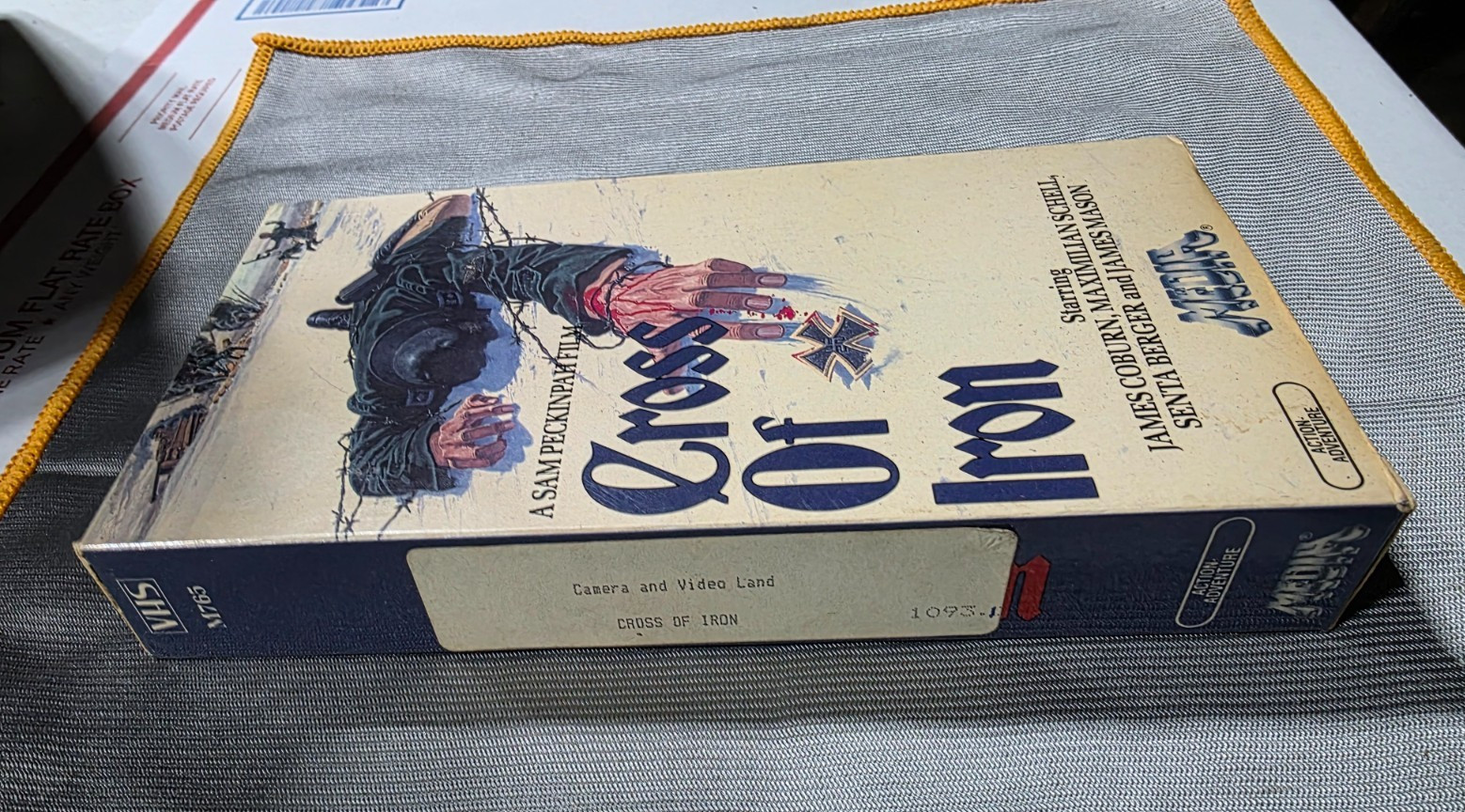 CROSS OF IRON VHS JAMES COBURN
