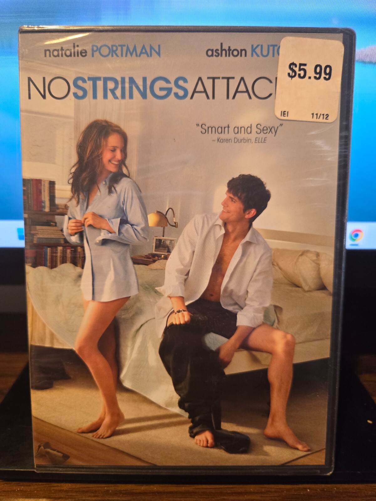 No Strings Attached (DVD, 2011) NEW, Sealed