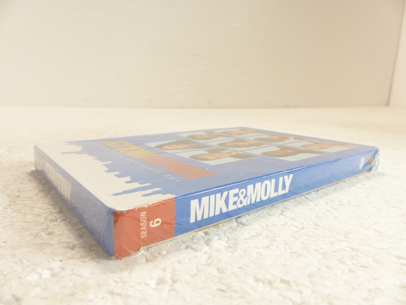Mike & Molly: The Complete Sixth [6] Final Season (DVD, 2016, 2-Disc Set) NEW!