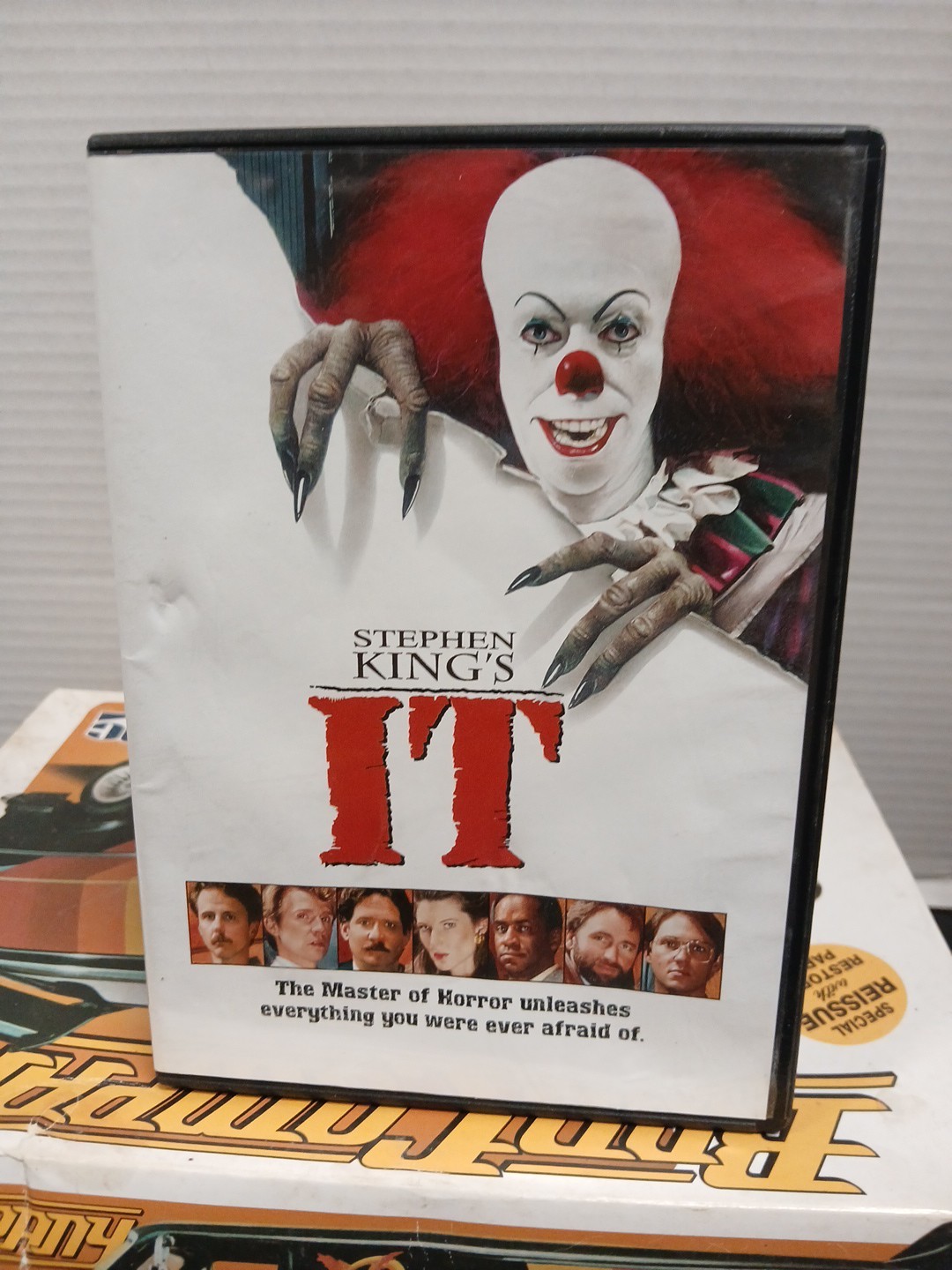 Stephen King’s It (2010 DVD 187 Min NR) John Ritter