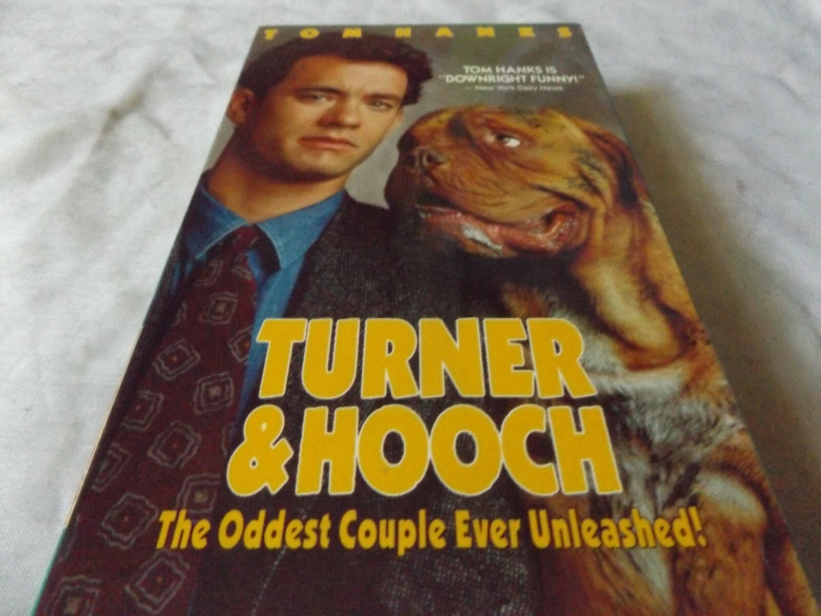 VHS Tape Turner & Hooch Tom Hanks Comedy 99 Minutes Touchstone Pictures