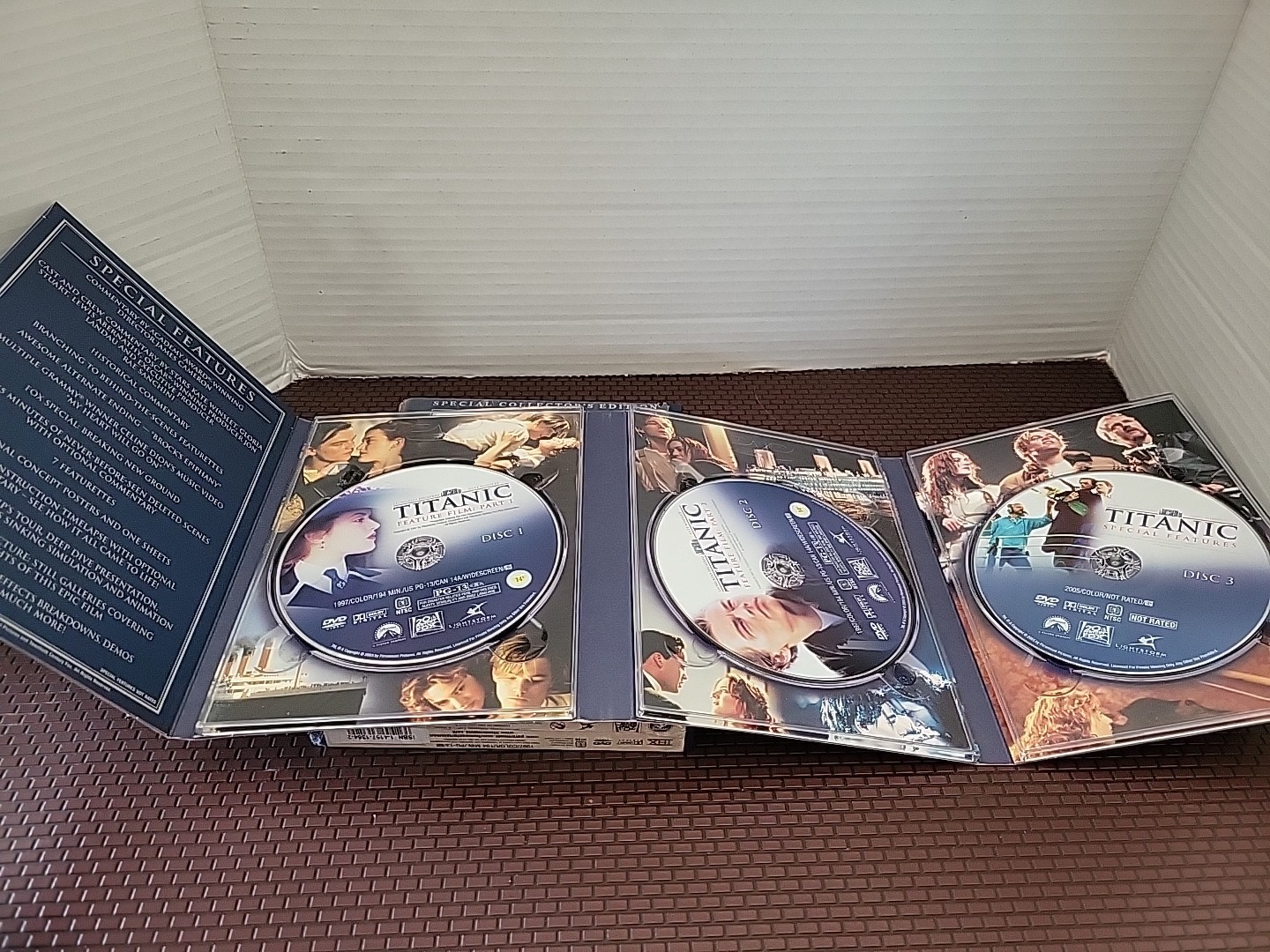Titanic (DVD, 2005, 3-Disc Set, Colectors Edition/Widescreen/Checkpoint)