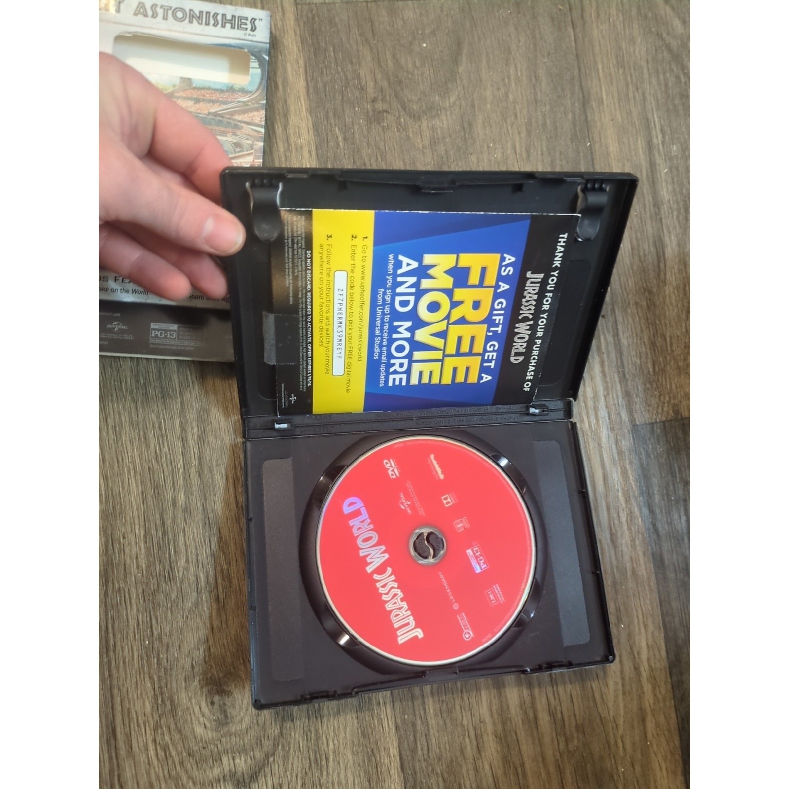 Jurassic World (DVD, 2015)