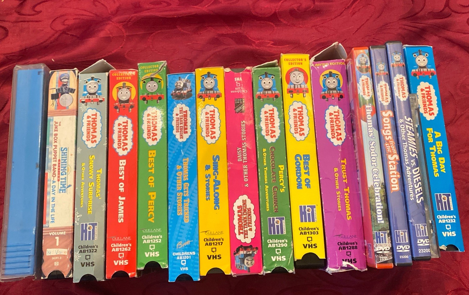 BIG LOT OF 16 THOMAS TANK ENGINE & FRIENDS VHS & DVD’s SHINING TIME Station