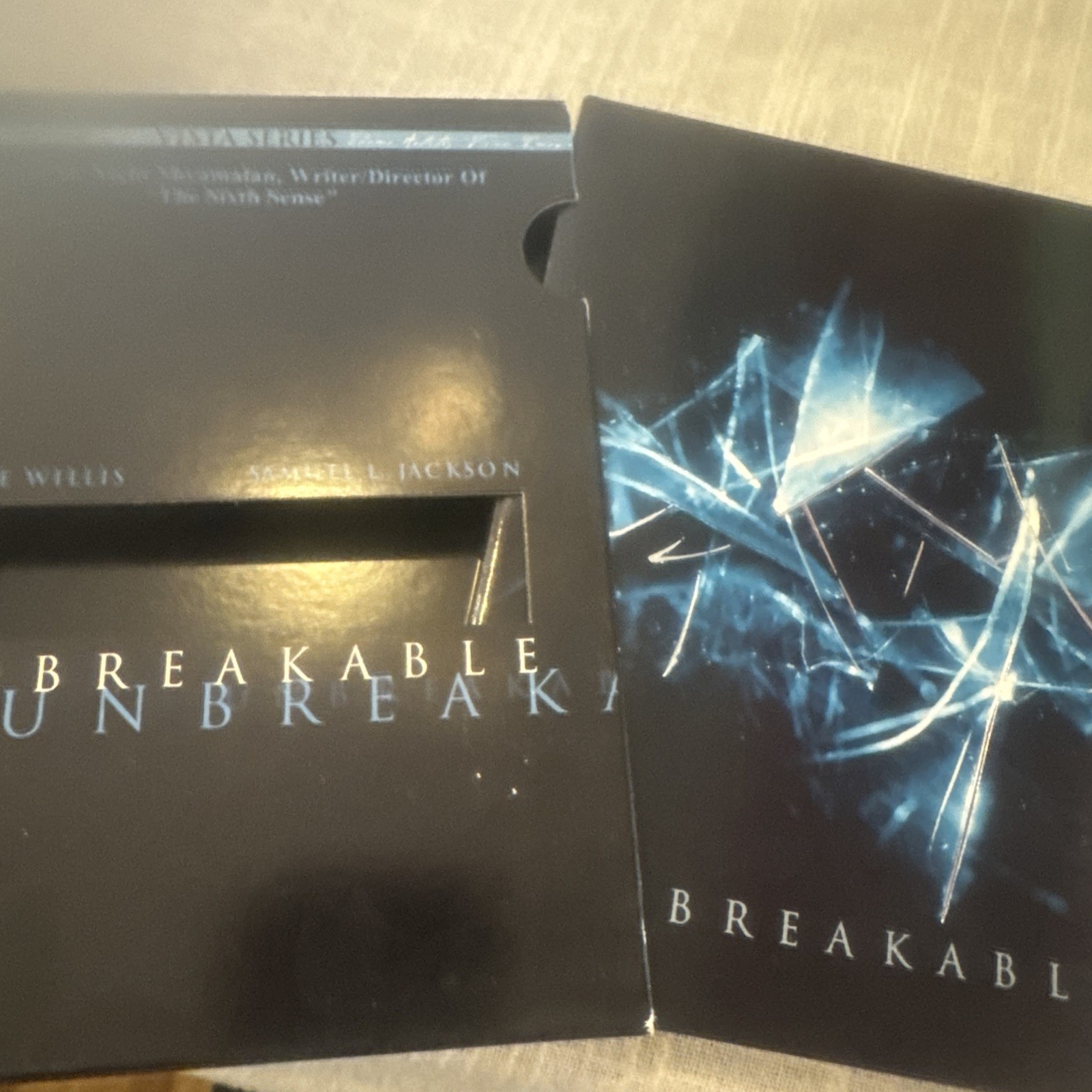 Unbreakable (DVD, 2001, 2-Disc Set, Vista Series)