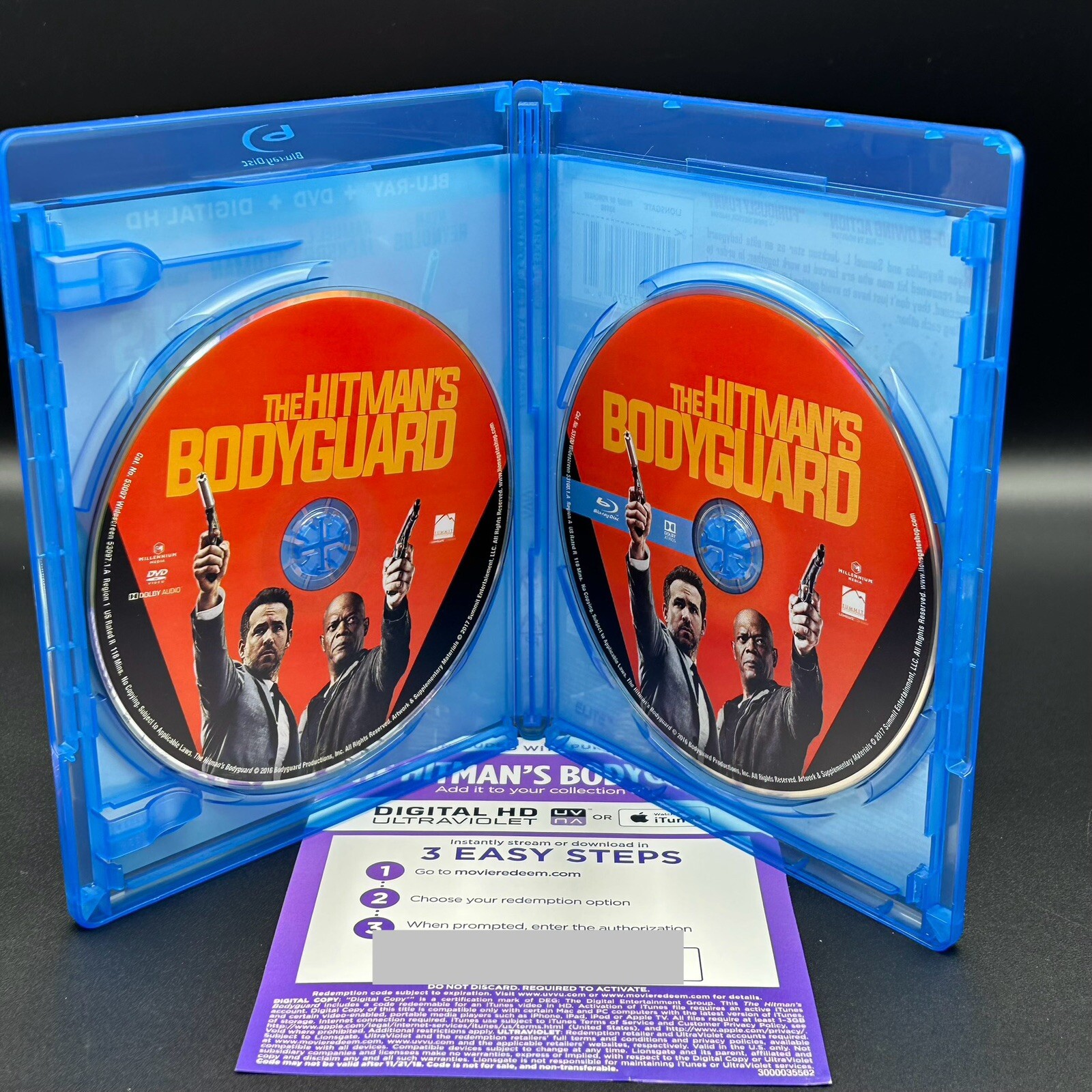 The Hitman’s Bodyguard [Blu-ray + DVD] w/ Slipcover *