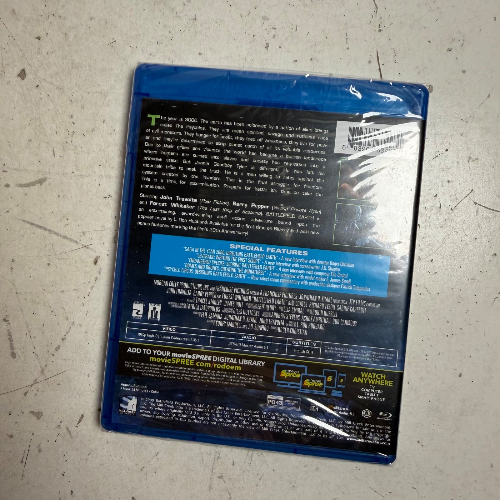 Battlefield Earth (Blu-ray + Digital, 2000) John Travolta Sci-Fi Action Movie