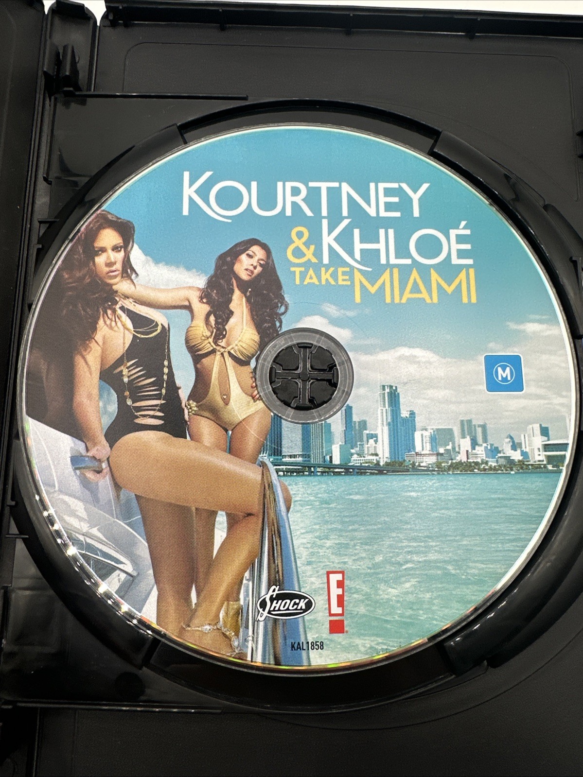 Kourtney & Khloe Take Miami Season 1 & 2 Collection 2 DVDs E 2010
