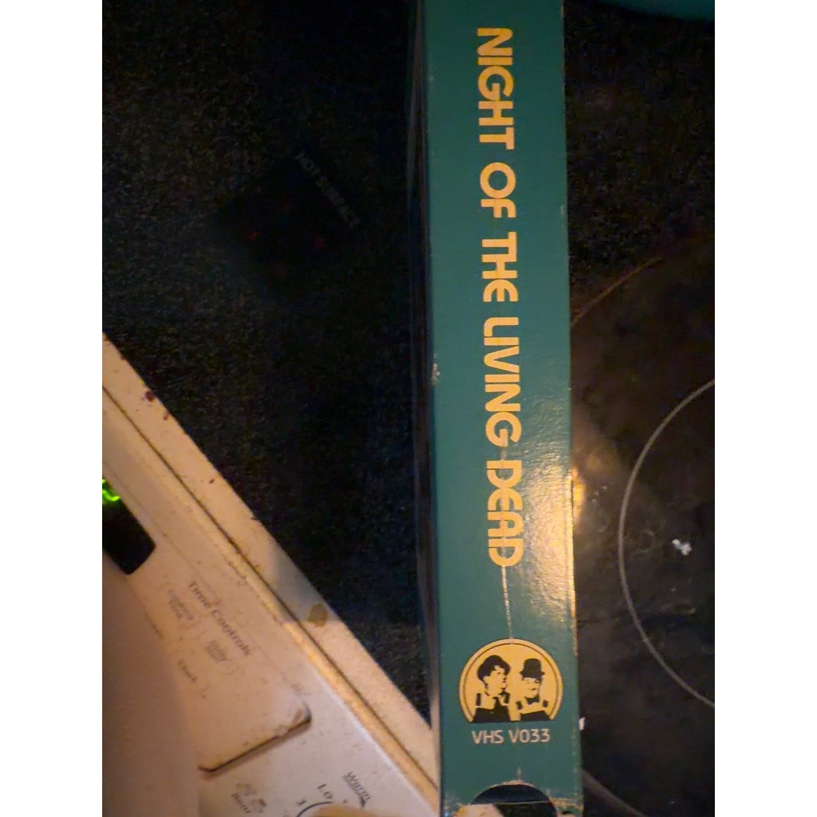 Night of the Living Dead VHS 1985 Hal Roach Studios George Romero Horror V033