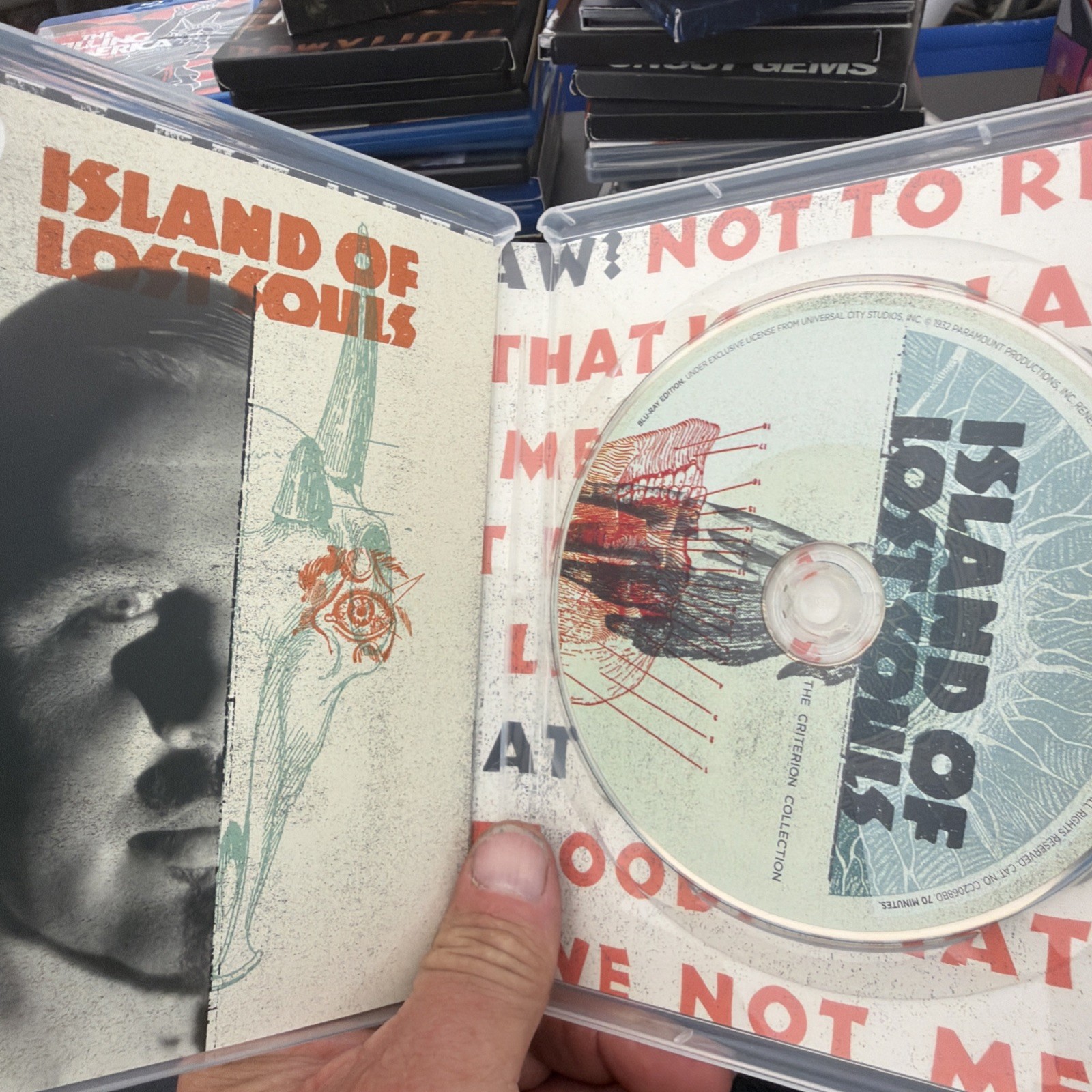 Island of Lost Souls #586 (Criterion Collection) (Blu-ray, 1932) W/book