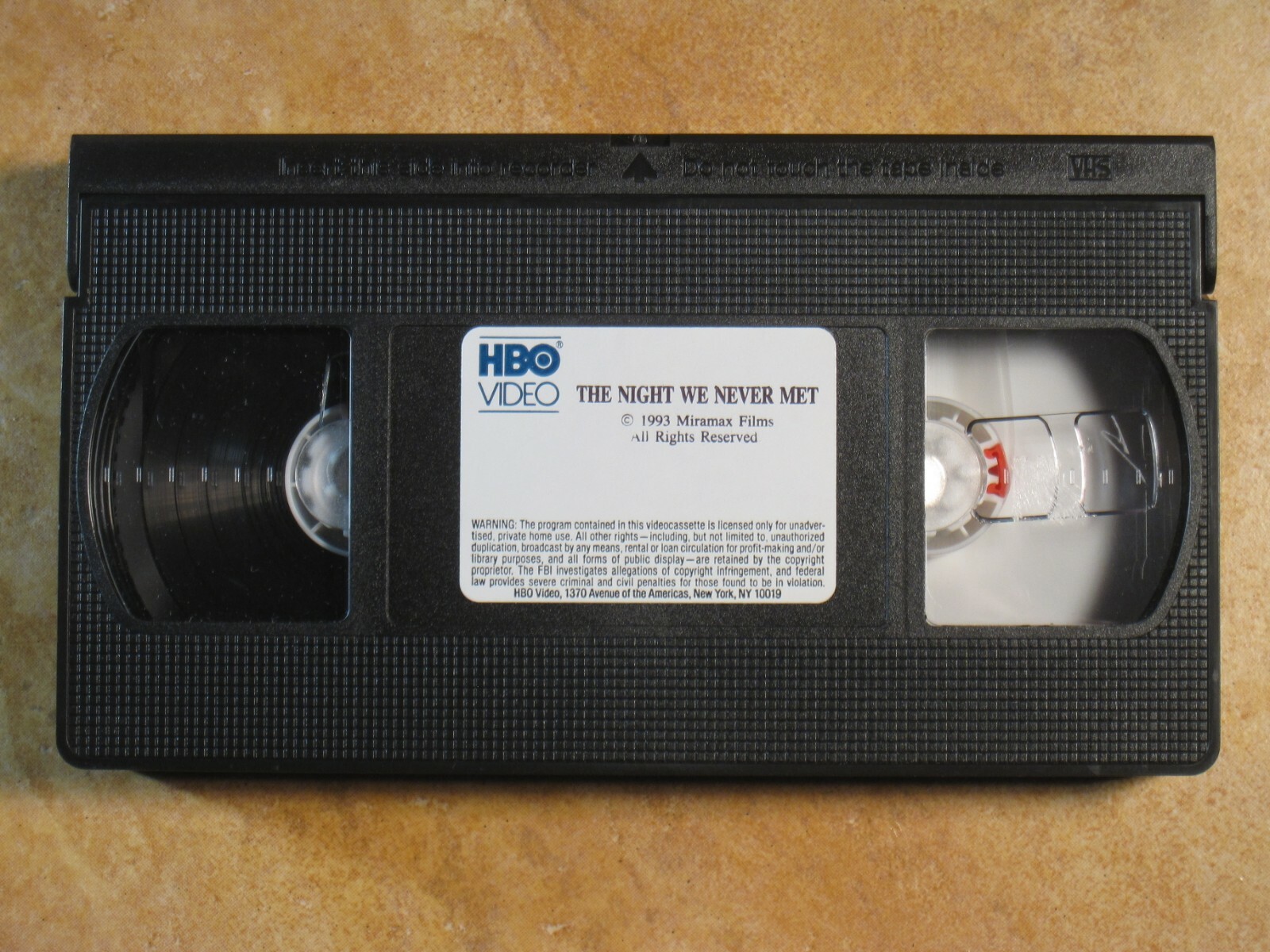 THE NIGHT WE NEVER MET MATTHEW BRODERICK JUSTINE BATEMAN VHS 1ST ED 1993 HBO