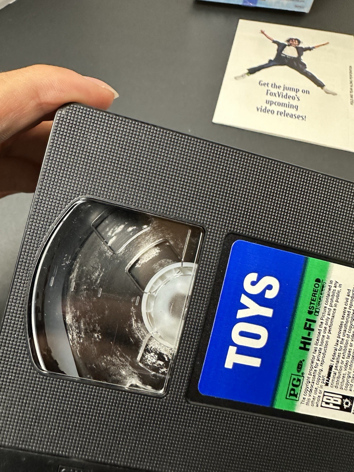 TOYS 1992 VHS/A BARRY LEVINSON FILM/ROBIN WILLIAMS CULT CLASSIC/PLEASE READ!
