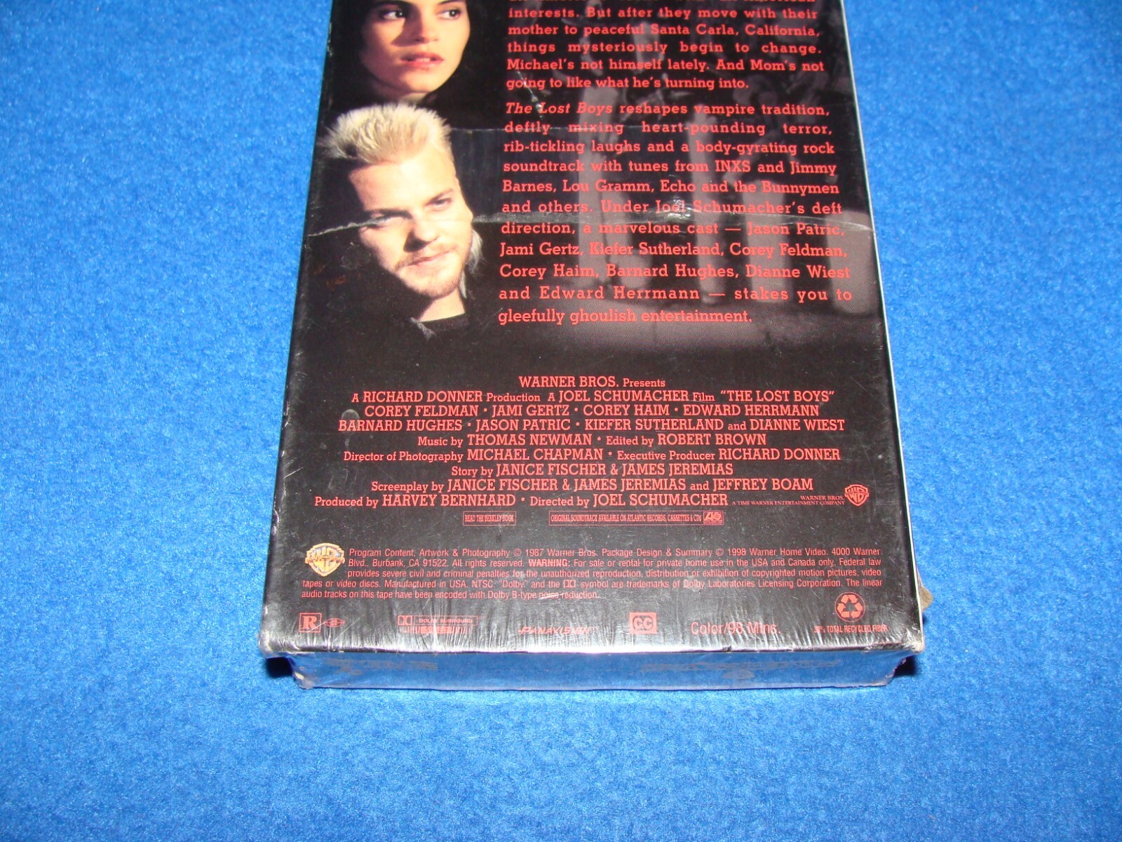 VHS Tape (1987) The Lost Boys 1998 Warner Home Video Hollywood Video Store Seale