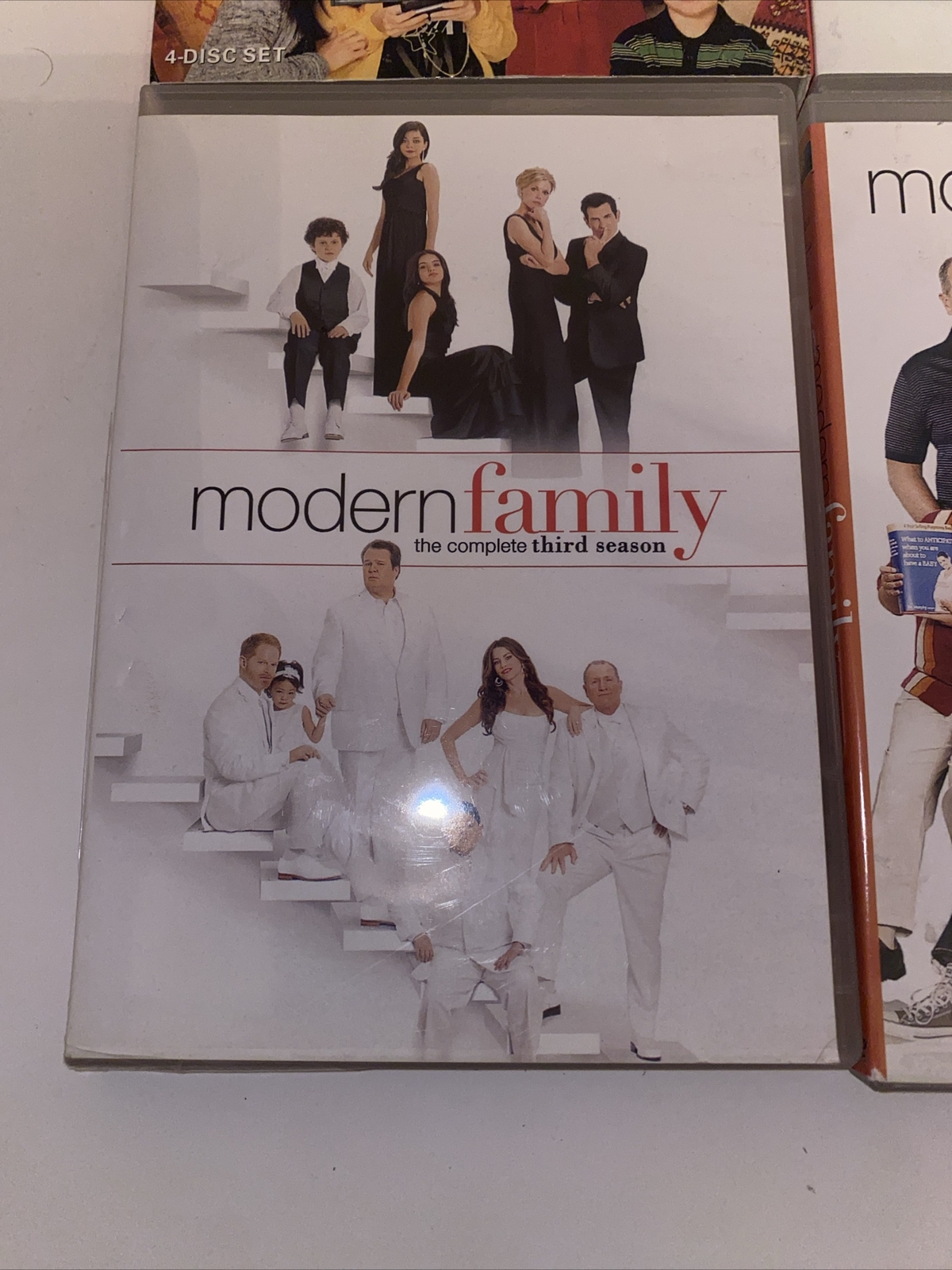 Modern Family DVD Lot Complete Season 1 2 3 4 Comedy TV Show Ed O’Neill Vergara