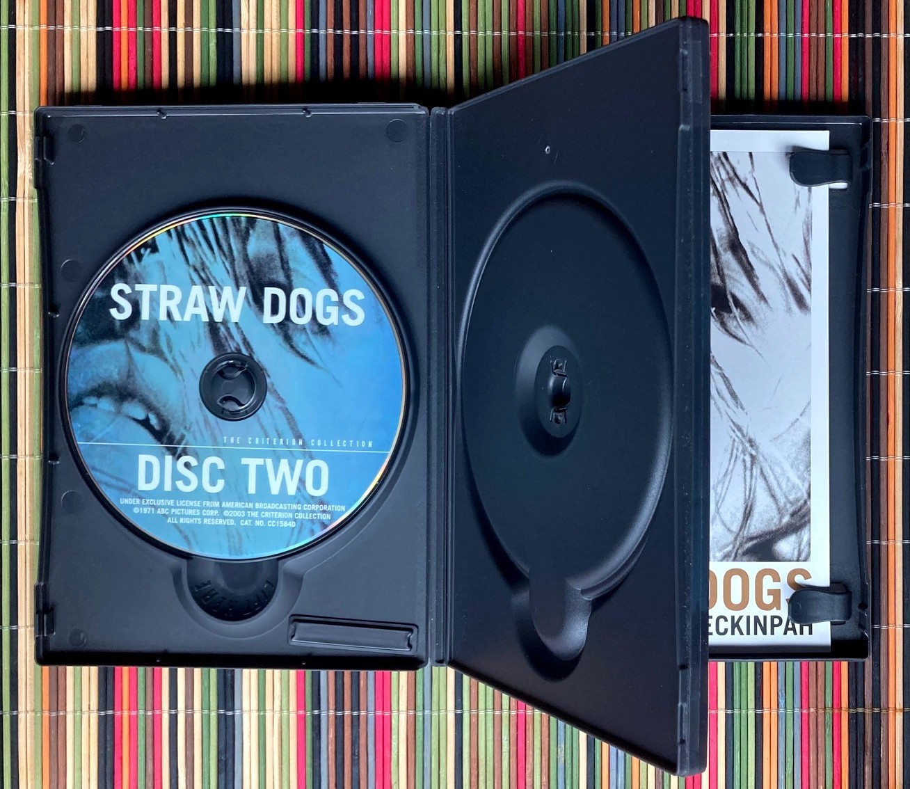 Peckinpah’s 1971 Uncut Film ” Straw Dogs ” CRITERION DVD (2003) Like New 2 Disc