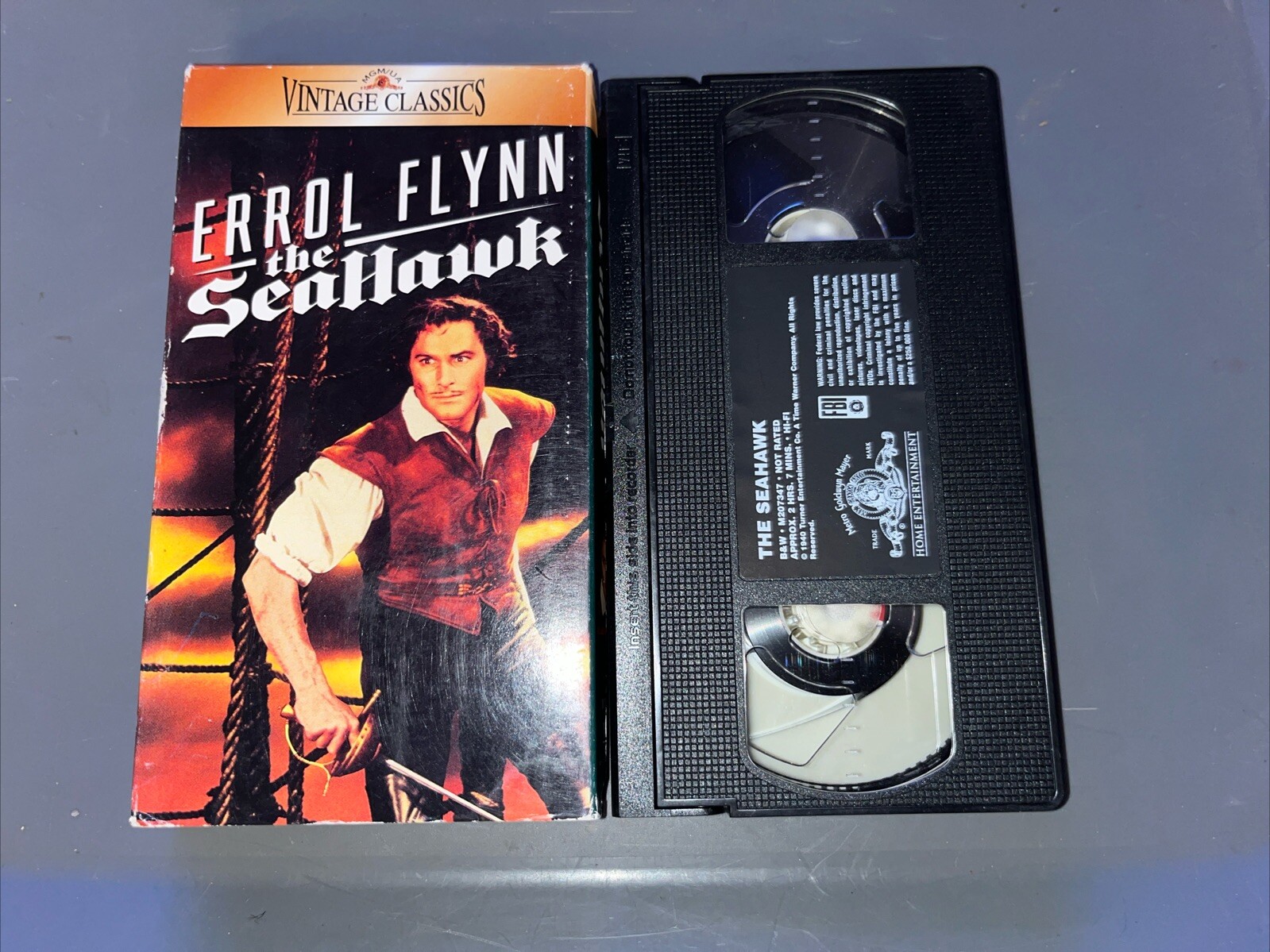 The Sea Hawk (VHS, 1999) 13