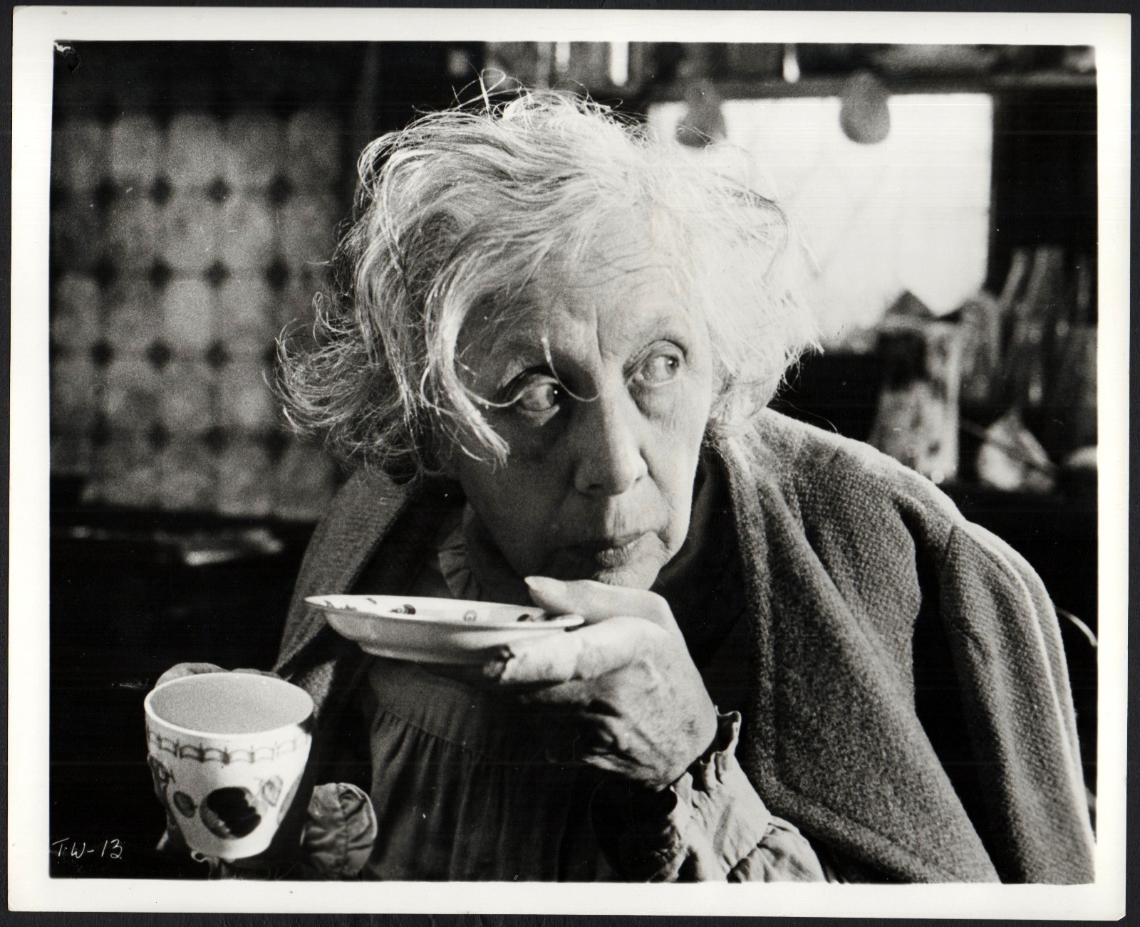 WHISPERERS 1967 Bryan Forbes, Edith Evans 10×8 STILL