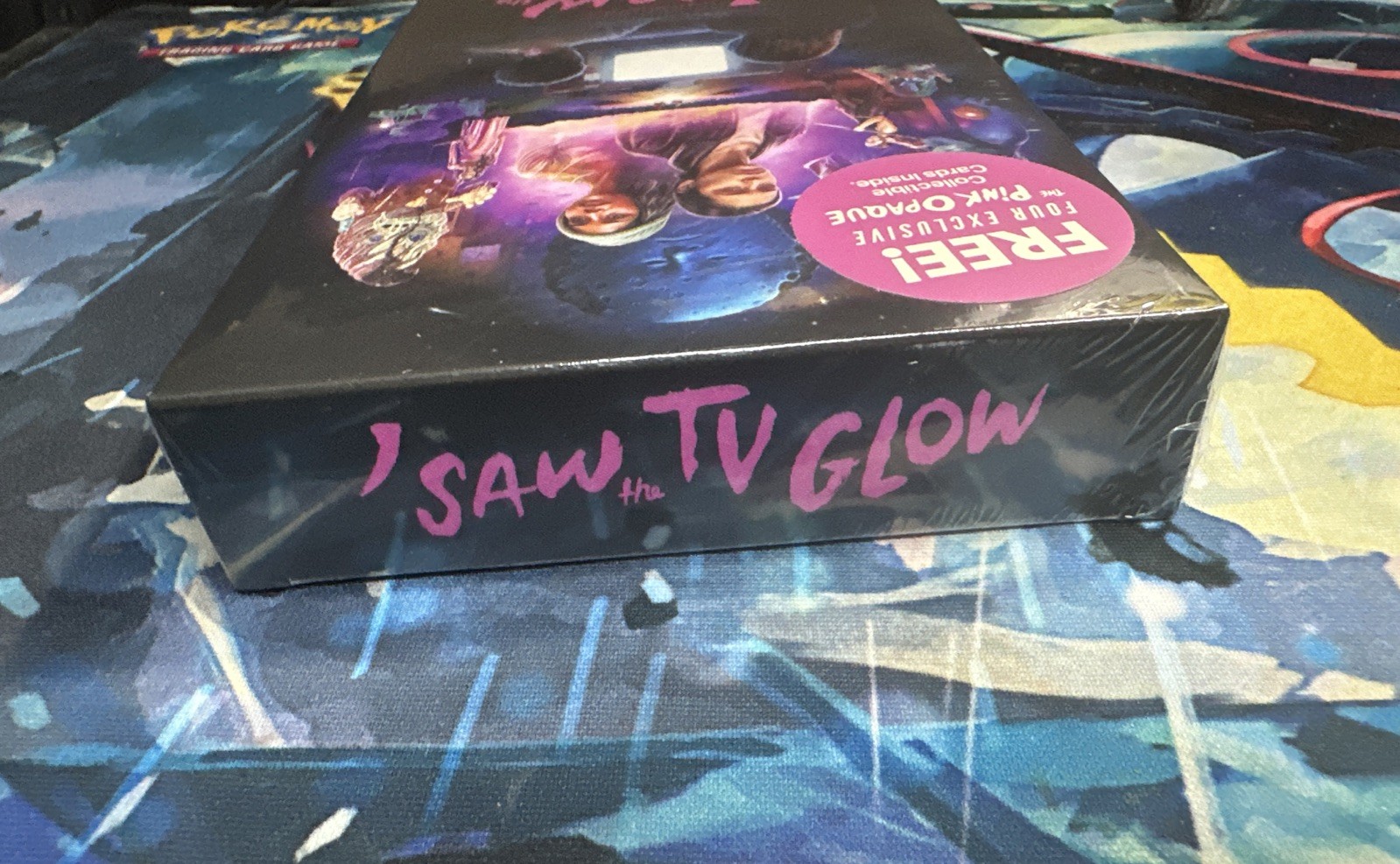 A24 I Saw the TV Glow Limited Edition VHS With 4 Collectible Cards – NEW IN HAND