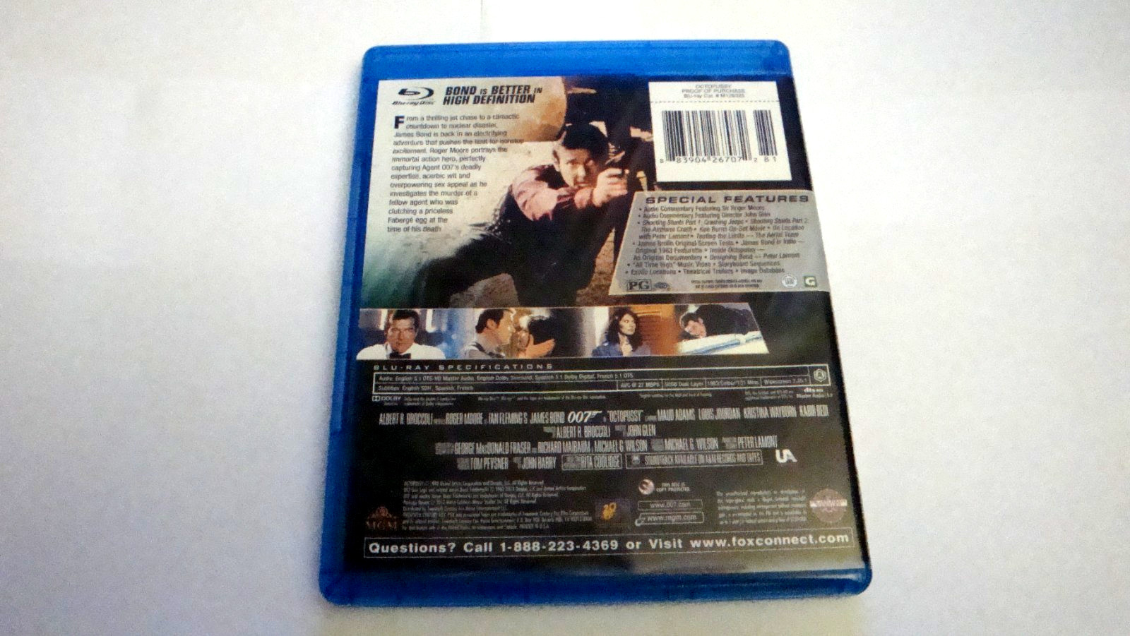 Octopussy *Like New* (Blu-ray, 1983) Roger Moore