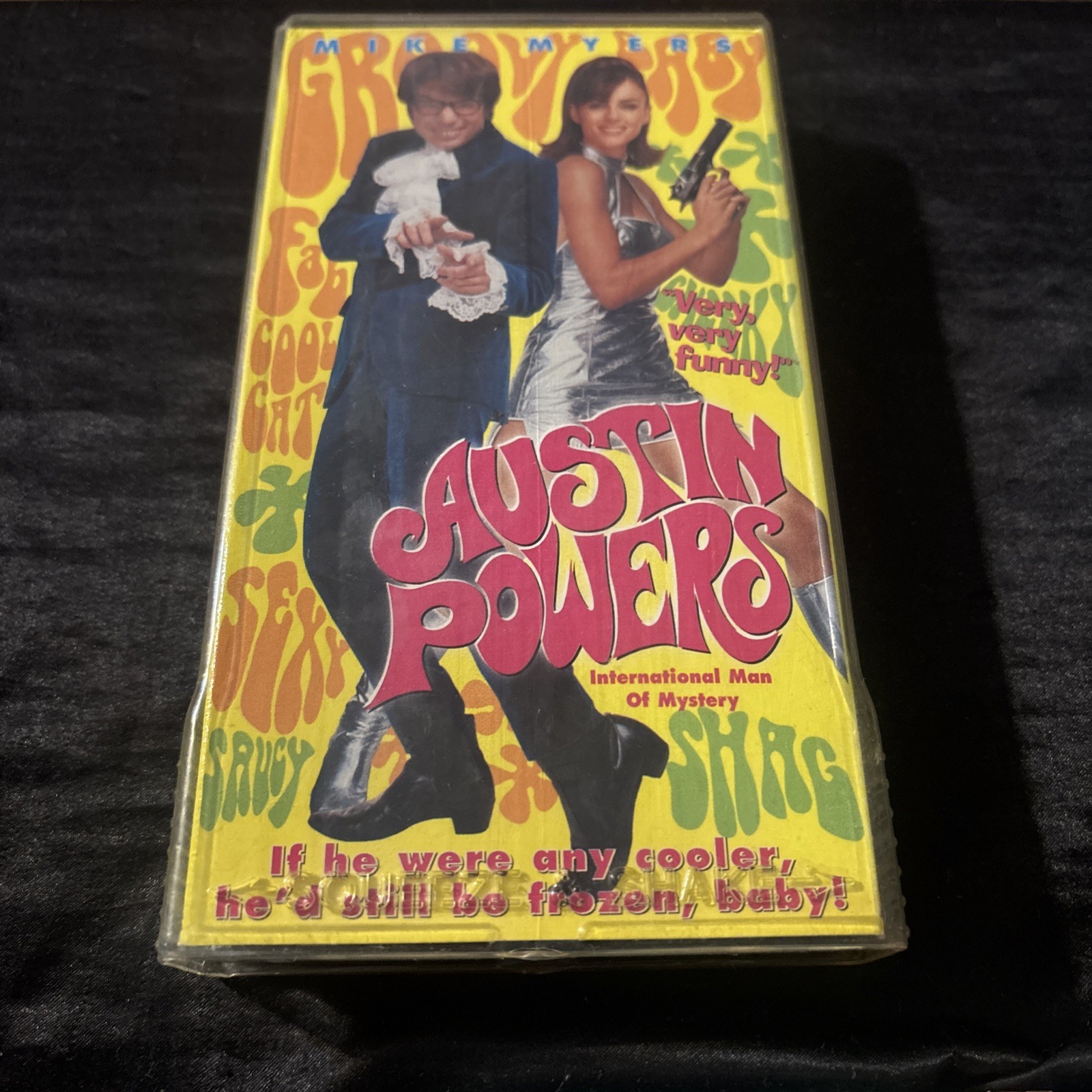 New Line Home Video Austin Powers VHS Lot 1-3 w/ shrek: Mike Myers