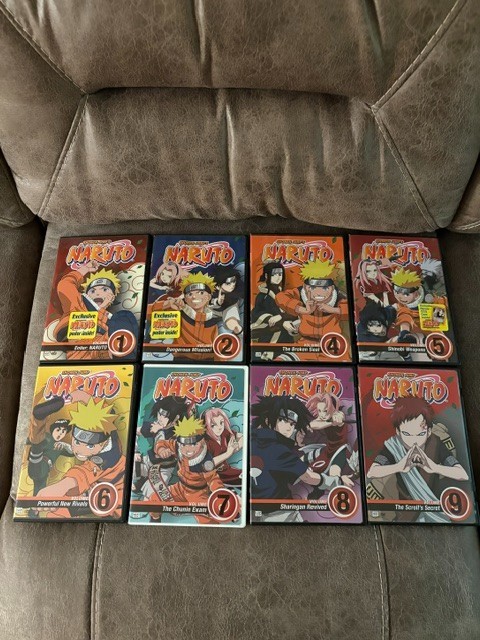 Shonen Jump’s Naruto DVD Volumes 1-32-Posters and Trading Card Included