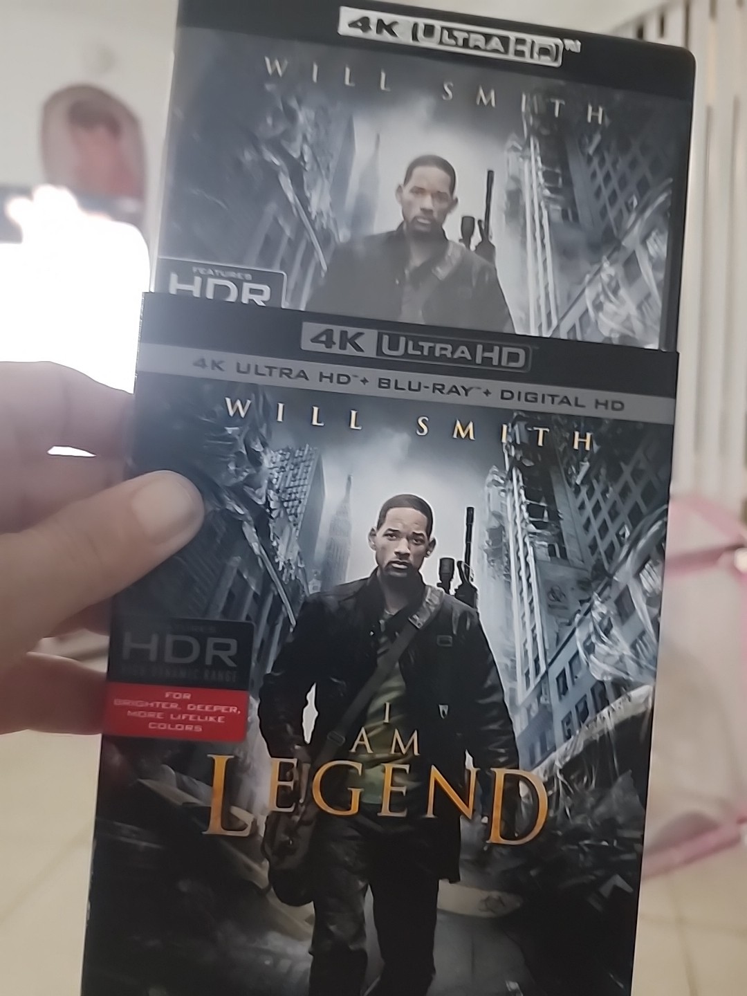 I Am Legend (4K Ultra HD, Blu-ray, No Digital, With Custom Made Slipcover 2007)