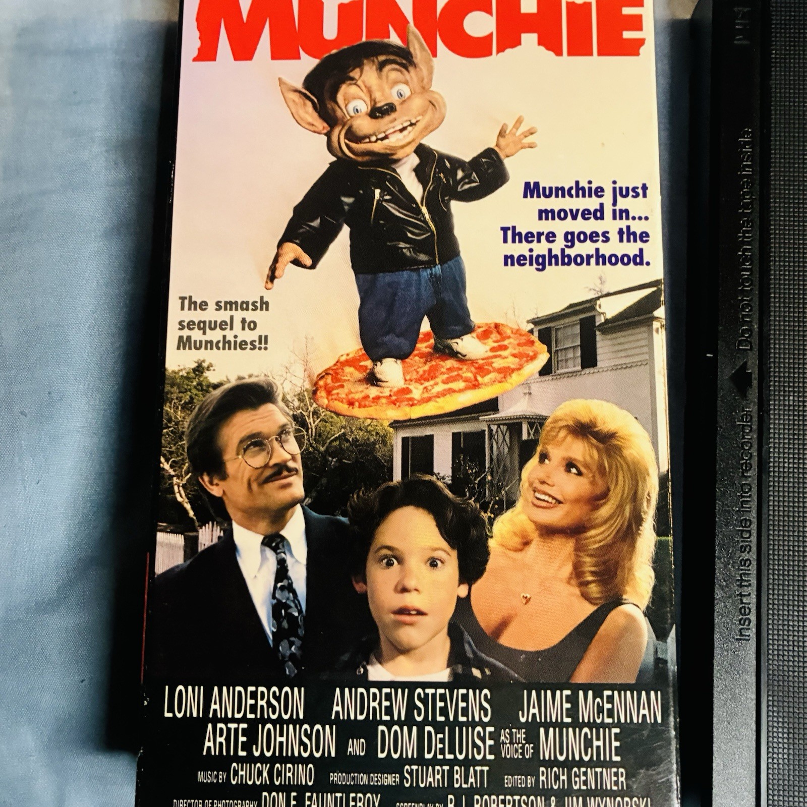 Munchie VHS 1992 Jennifer Love Hewitt Loni Anderson Roger Corman Presents