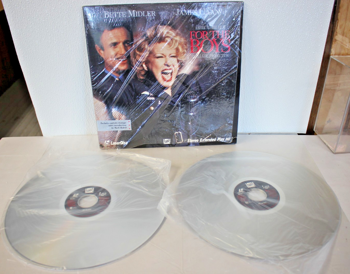 For The Boys A Mark Rydell Film 1991 An All Girl Production 5595-80 Laser Disc