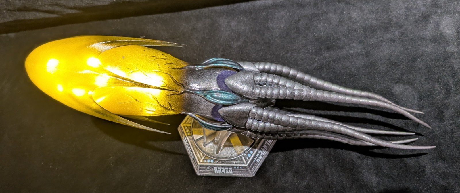 Stargate – SG1 and Atlantis – Drone Weapon – 30cm Desktop Model with stand