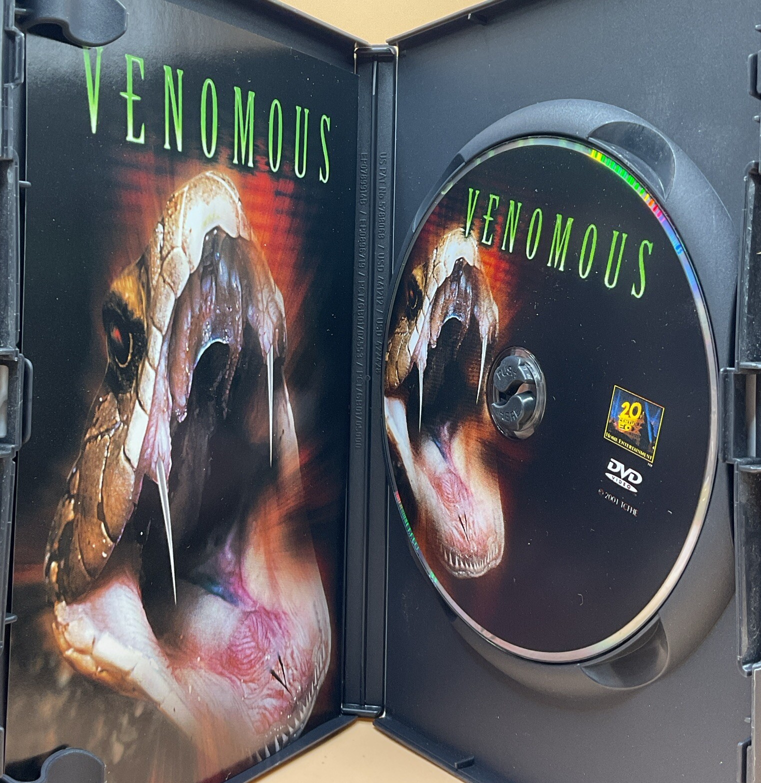 Venomous DVD 2002 Treat Williams **Buy 2 Get 1 Free**
