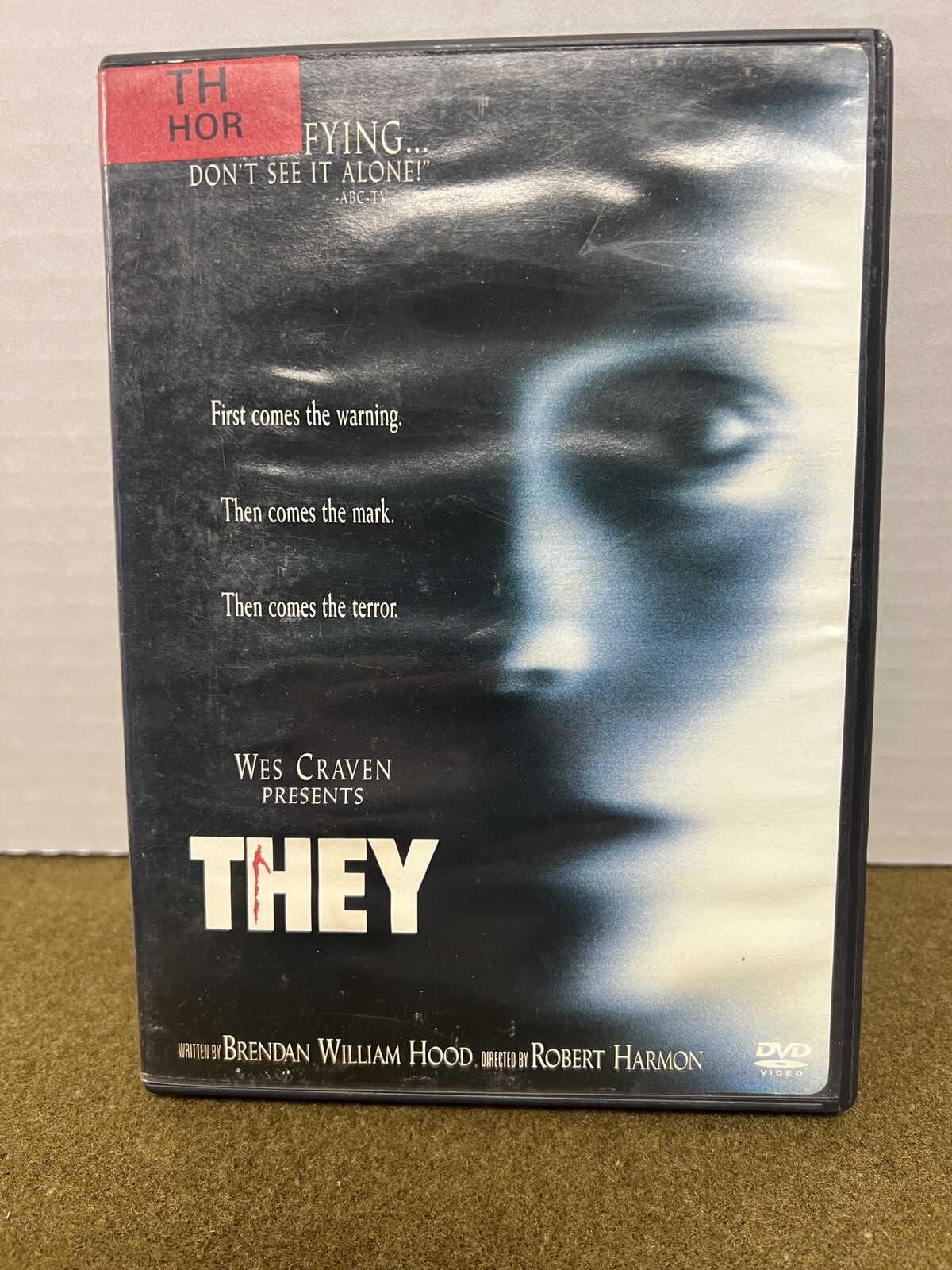 * OOP * Robert Harmon’s THEY – Laura Regan / Marc Blucas – RARE