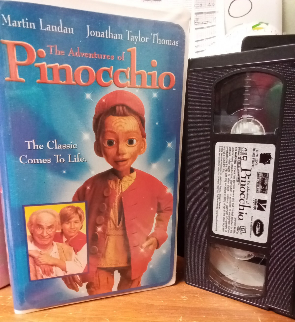 THE ADVENTURES OF PINOCCHIO (VHS,1996, Clamshell)