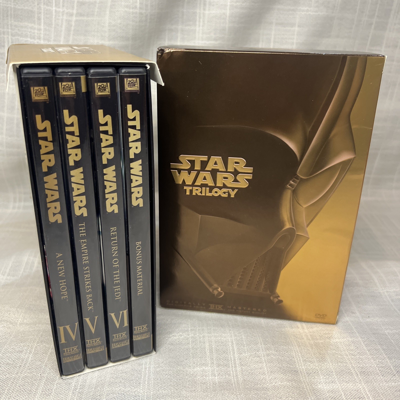 Star Wars Trilogy Episodes IV V VI Remastered DVD Gold Box Set Full Screen