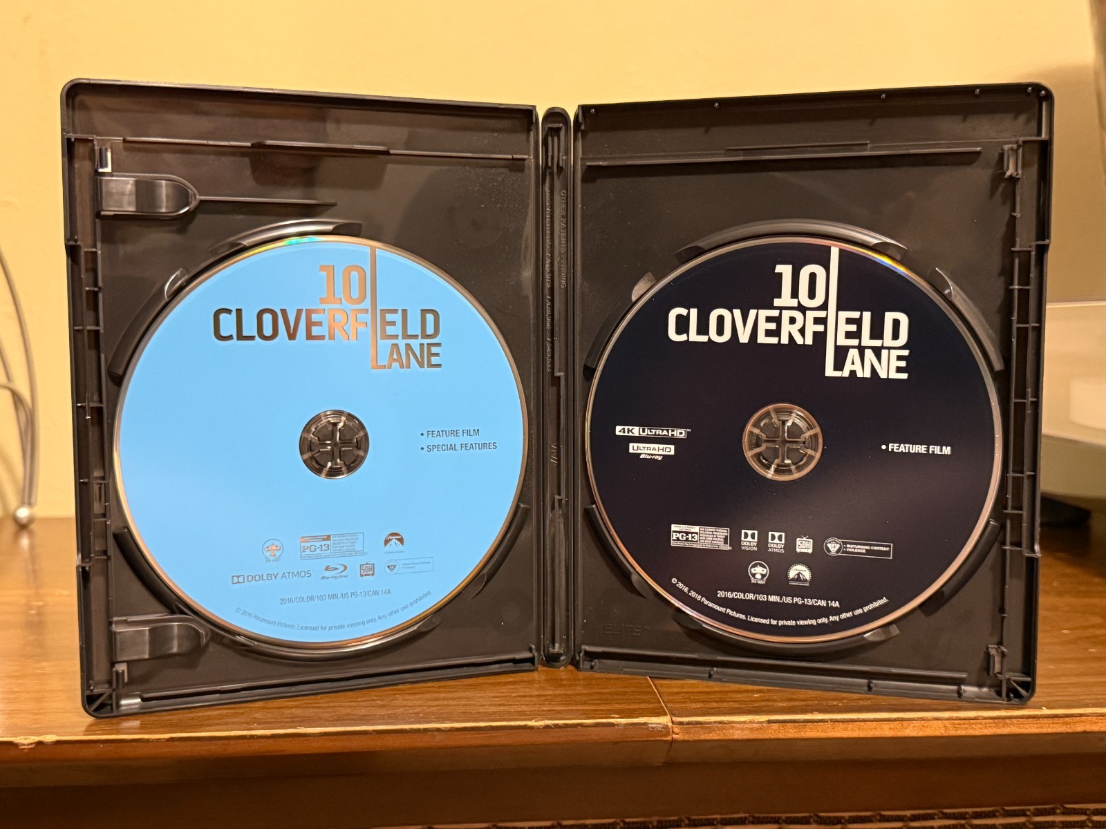 10 Cloverfield Lane 4K UHD + Blu-ray + Digital with OOP Slipcover LIKE NEW
