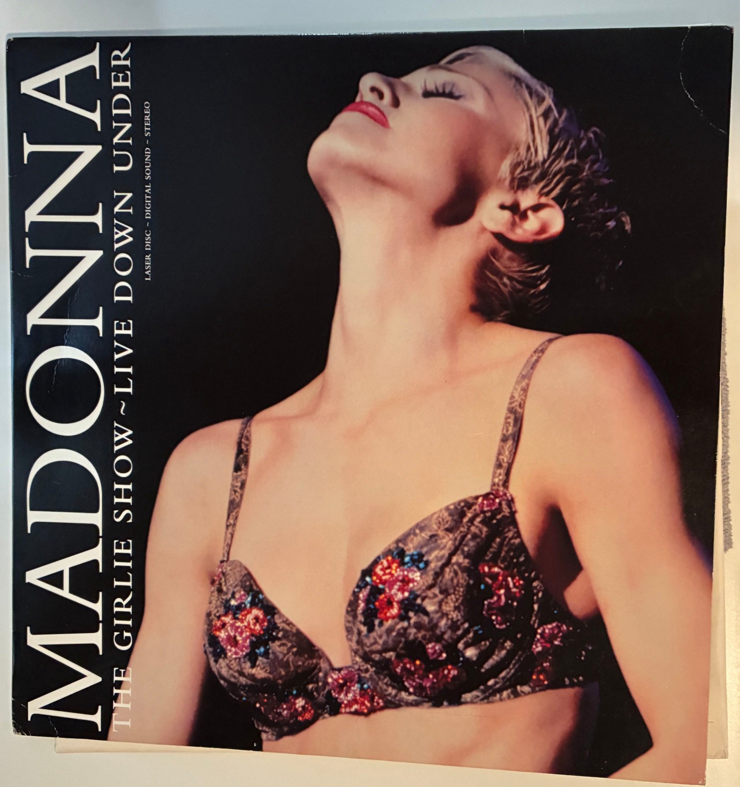 MADONNA THE GIRLIE SHOW LIVE DOWN UNDER LASER DISC Excellent condition.