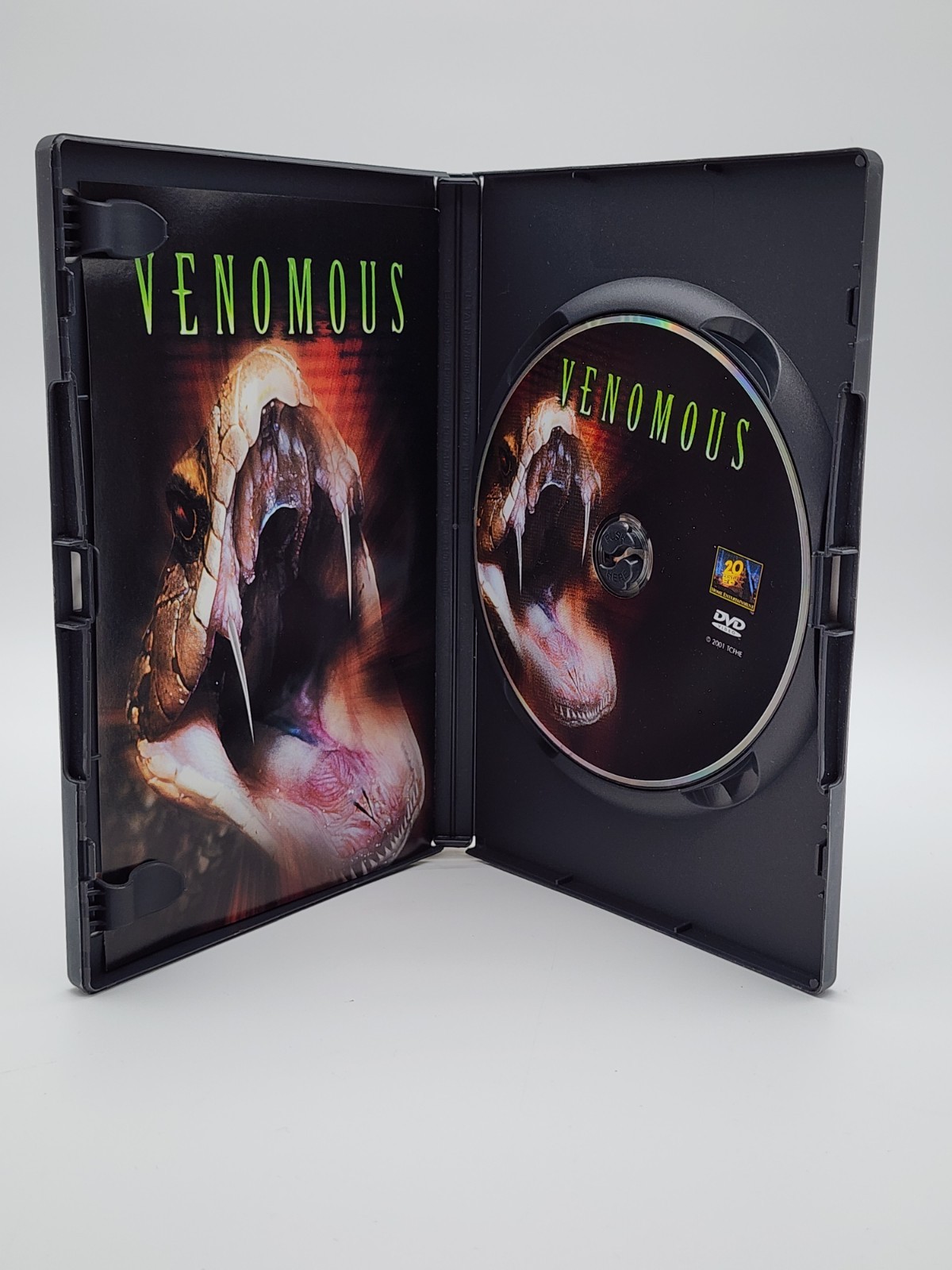 Venomous DVD 2002 Treat Williams Horror Movie Tested & Working – Free shipping