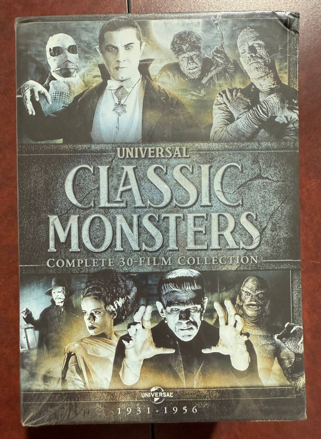 Universal Classic Monsters Complete 30-Film Collection (DVD, 19-Discs, Box Set)