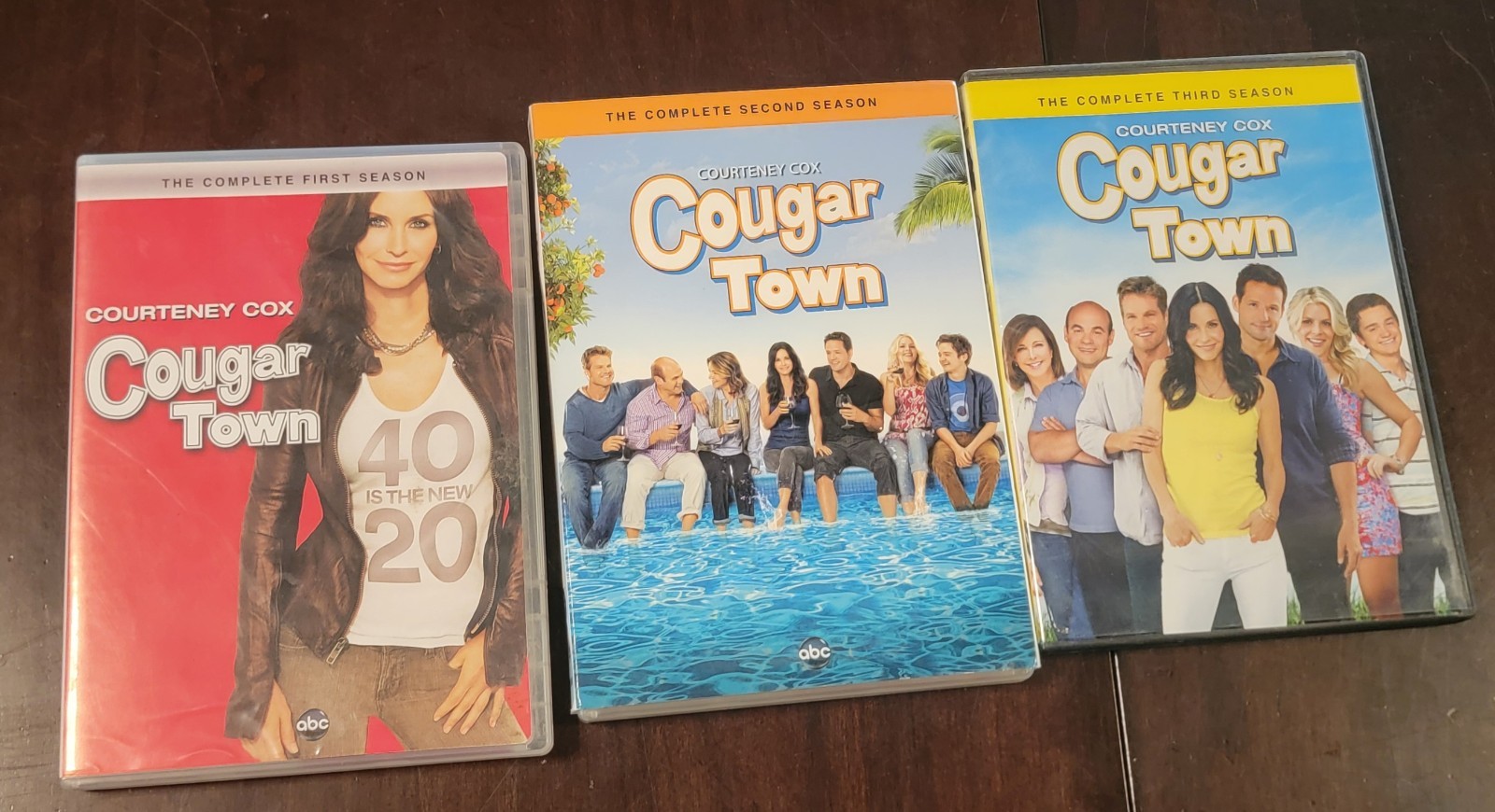 Sitcom DVD Lot (20 Total) – Big Bang T, Always Sunny, Cougar Town, Arrested Dev