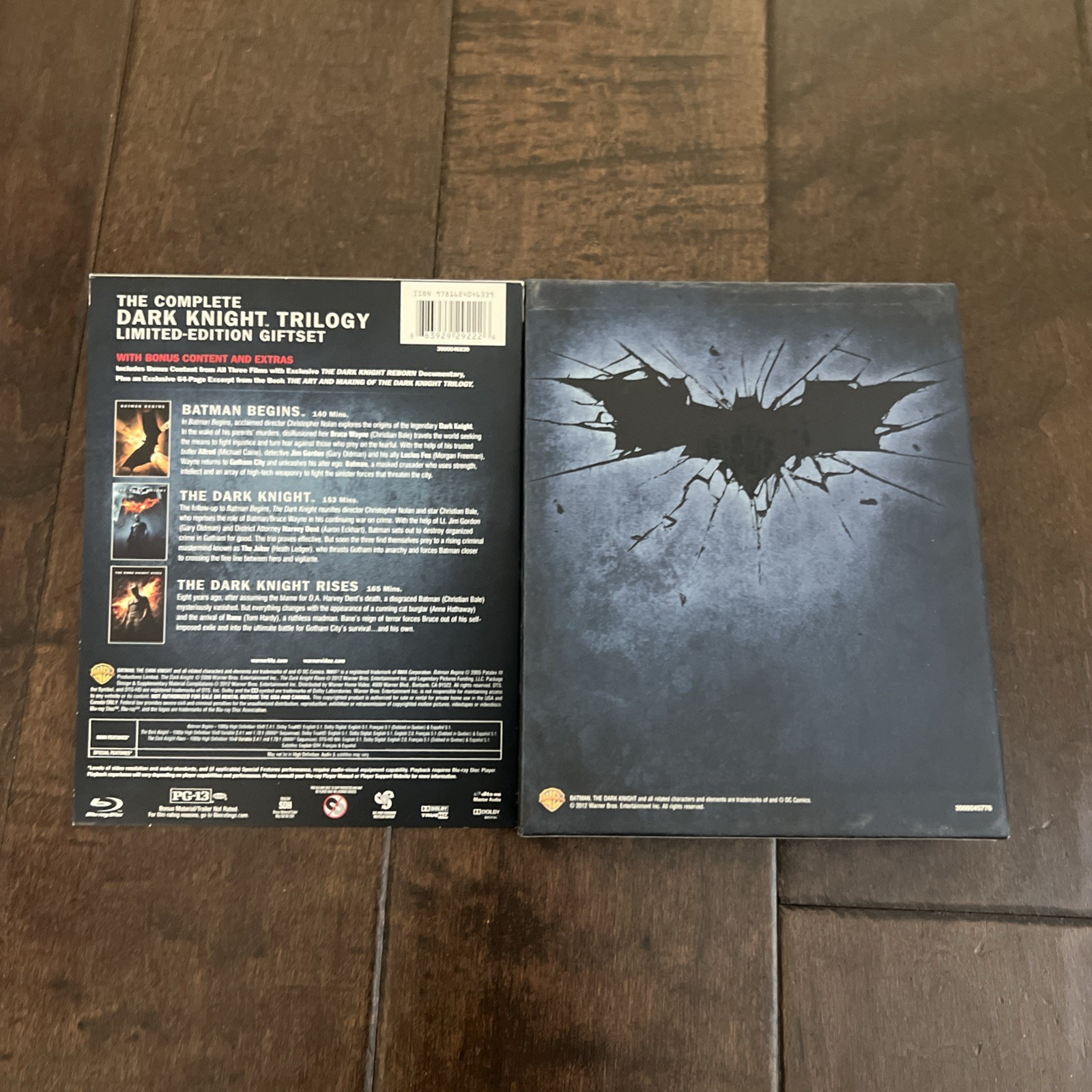 The Dark Knight Trilogy (Blu-Ray Box Set) 5-Disc Collection w/ Booklet