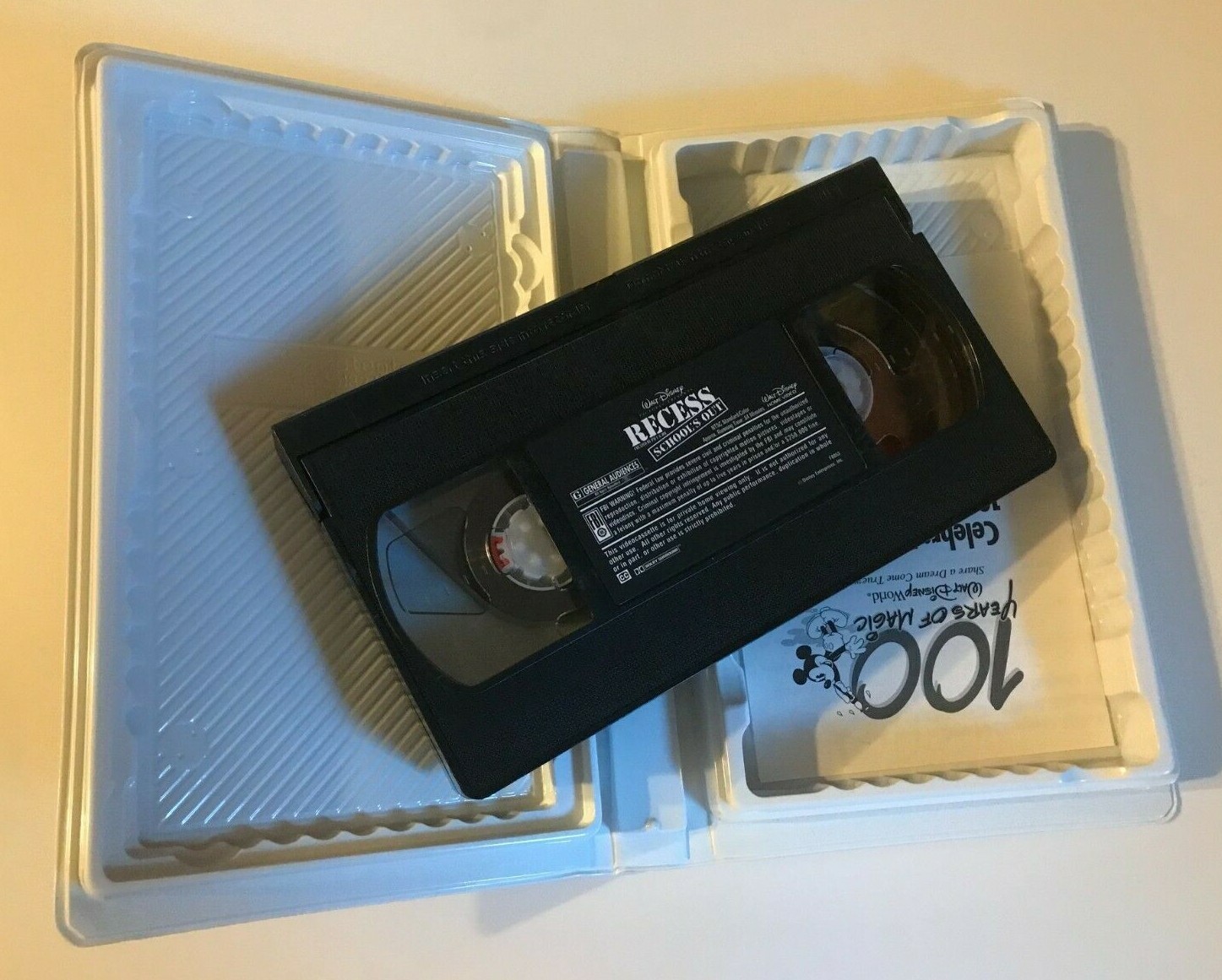 DISNEY’S RECESS SCHOOL’S OUT ~ VHS ~ SAVING THE WORLD 1 PLAYGROUND AT A TIME